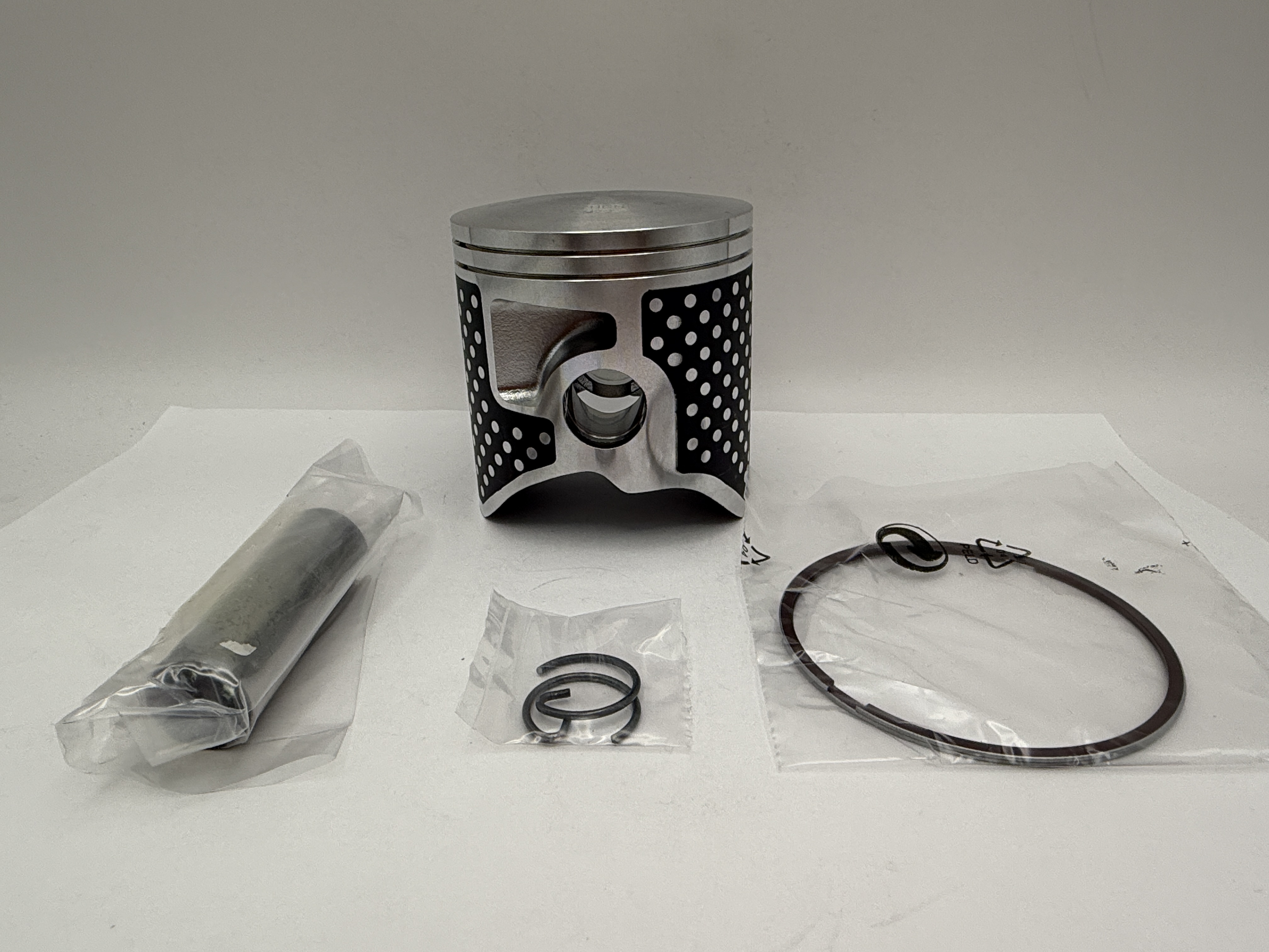 Athena Piston Kit (Cast Lite) 71.95mm Beta RR300 2T 18-21 (A)