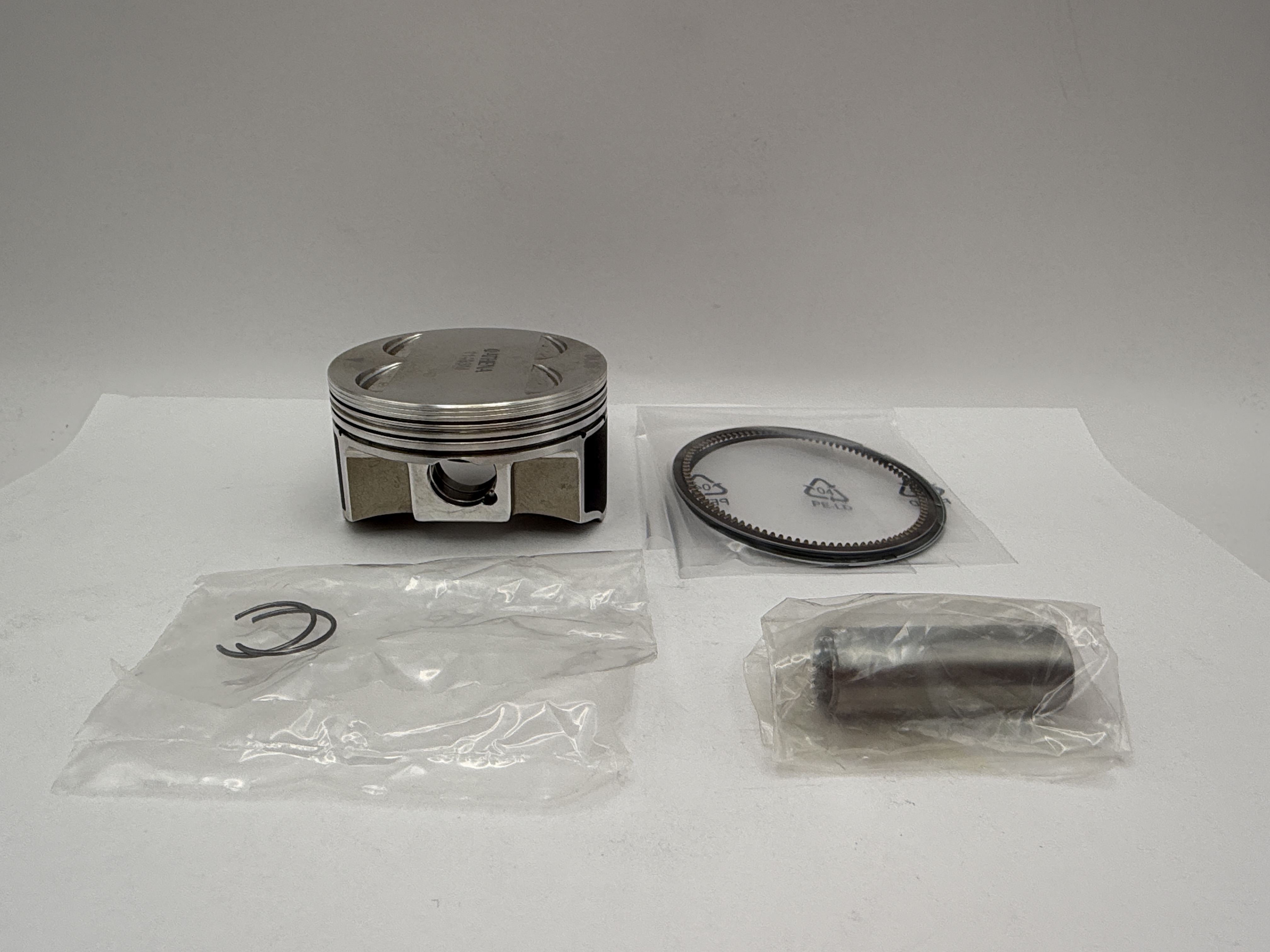 Athena Piston Kit (Forged) 64.96mm KTM Duke 125 11-14 (B)