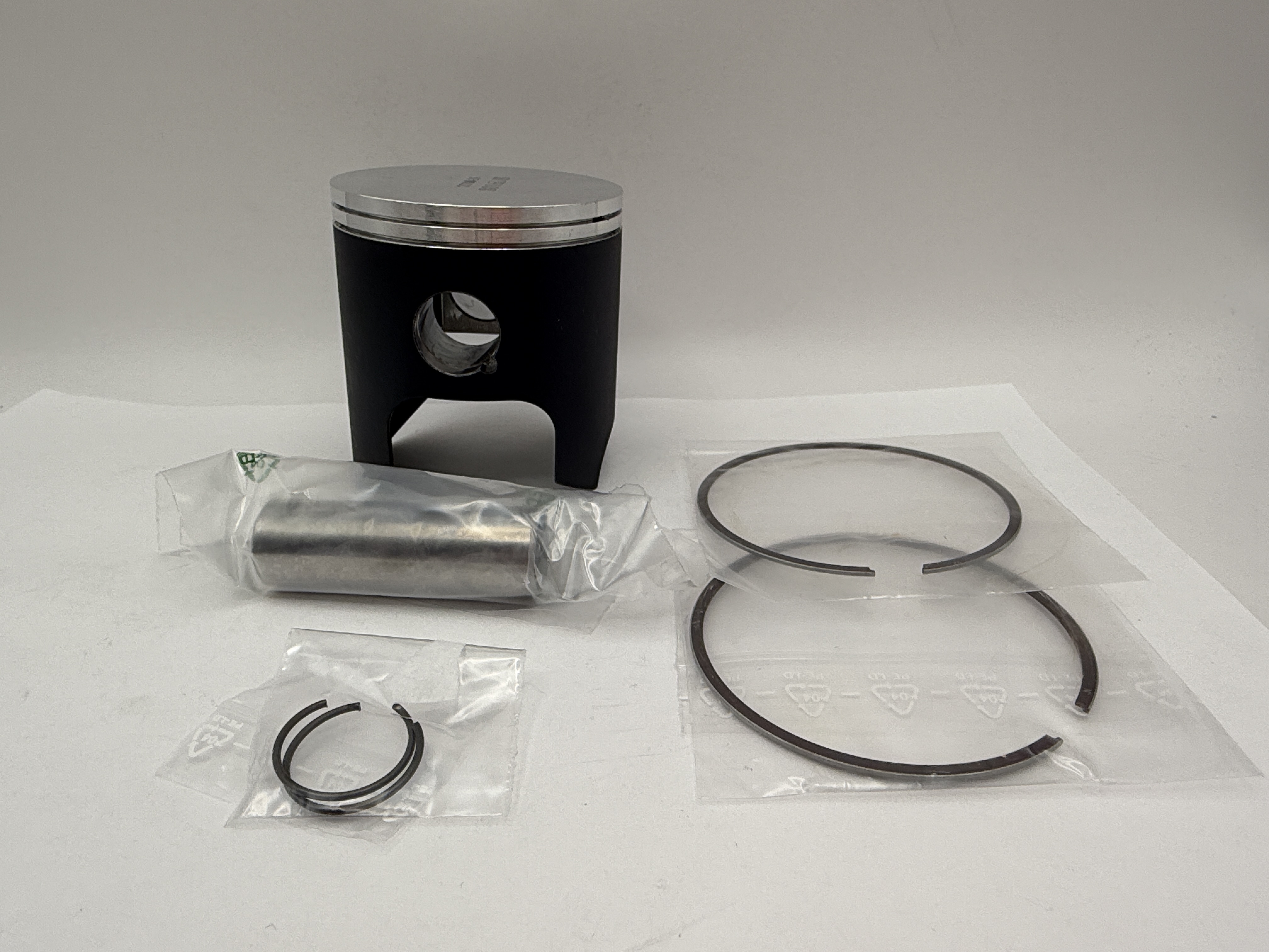 Athena Piston Kit (Forged) 67.45mm KTM 250 SX 96-98, 250 EXC 98-99, 250 EGS 96-99 (B)