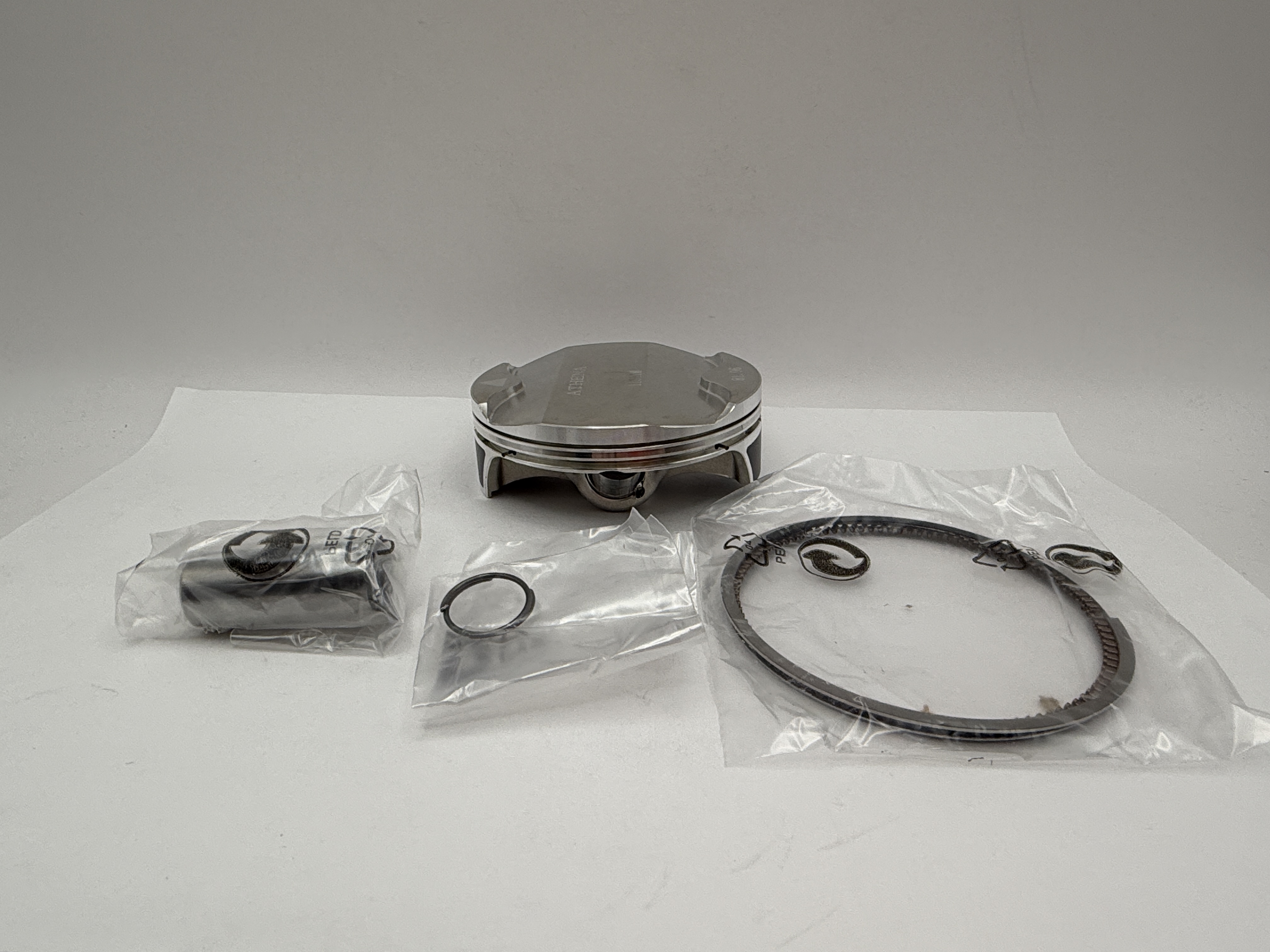 Athena Big Bore Piston Kit (Forged) 81.96mm (+4.00mm) KTM 250 SX-F 13-22, 250 EXC-F 14-19, 250 XC-F 16-22, Husqvarna FC250 16-22, FE250 16-19 (B) (276cc)