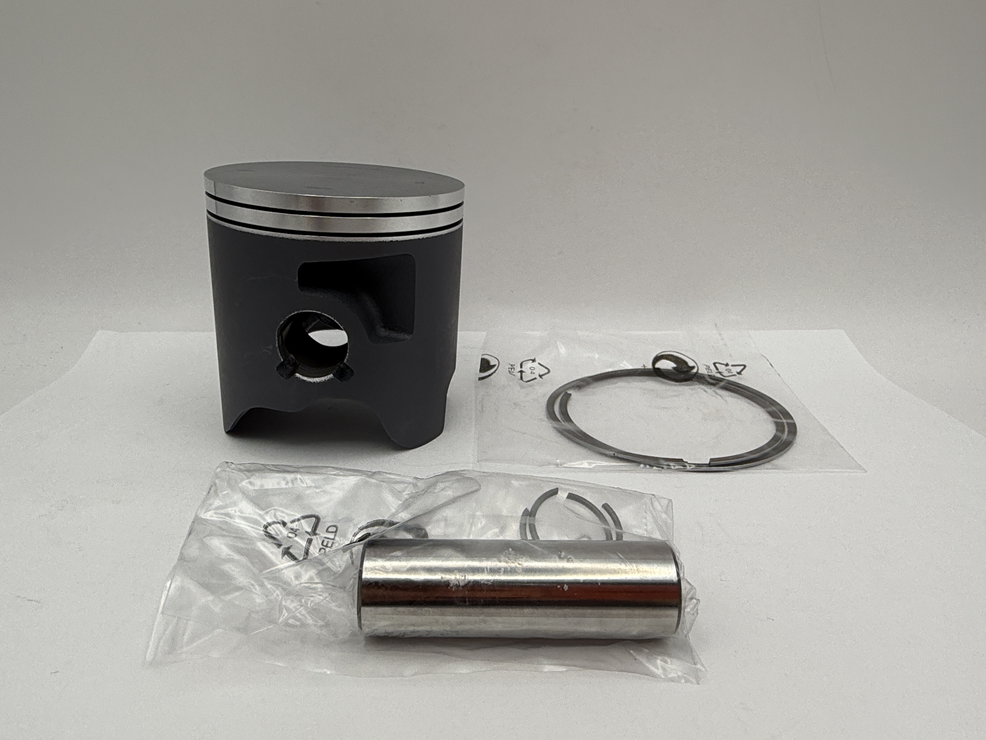 Athena Piston Kit (Cast Lite) 71.94mm KTM 300 SX 23-24, 300 EXC 04-24, 300 XC 20-24, 300 XC-W 19-24, Husqvarna TE300 19-24, TX300 20-24, Gas Gas EC300 2T 21-24, EX300 2T 21-24 (B)