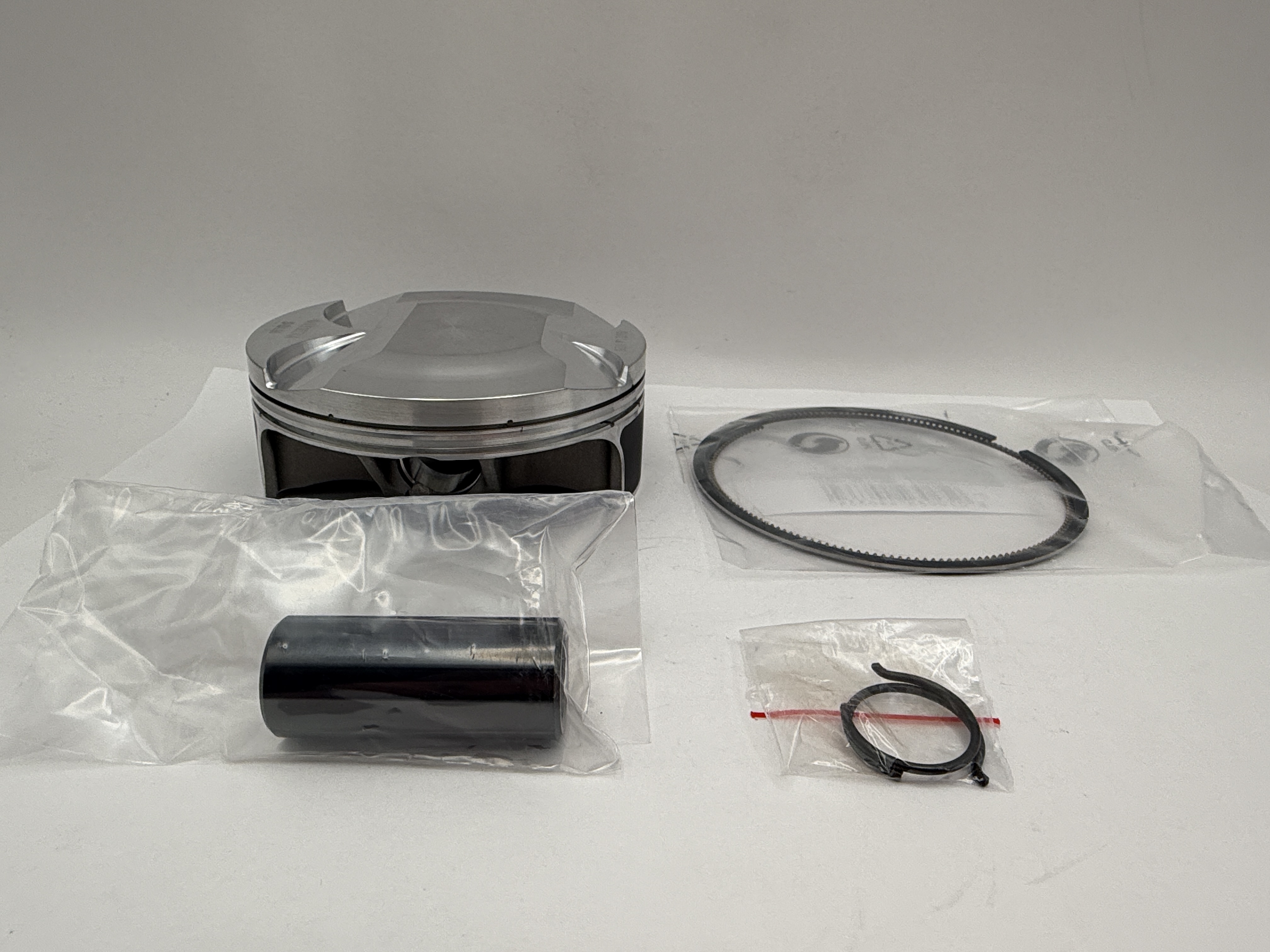 Athena Piston Kit (Forged) 94.96mm KTM 450 SX-F 20-22, SMR450 21-22, Husqvarna FC450 20-22, FS450 21-23, FX450 20-22, Gas Gas EX-F450 21-23, MC-F450 21-23 (B) (Sport Range)