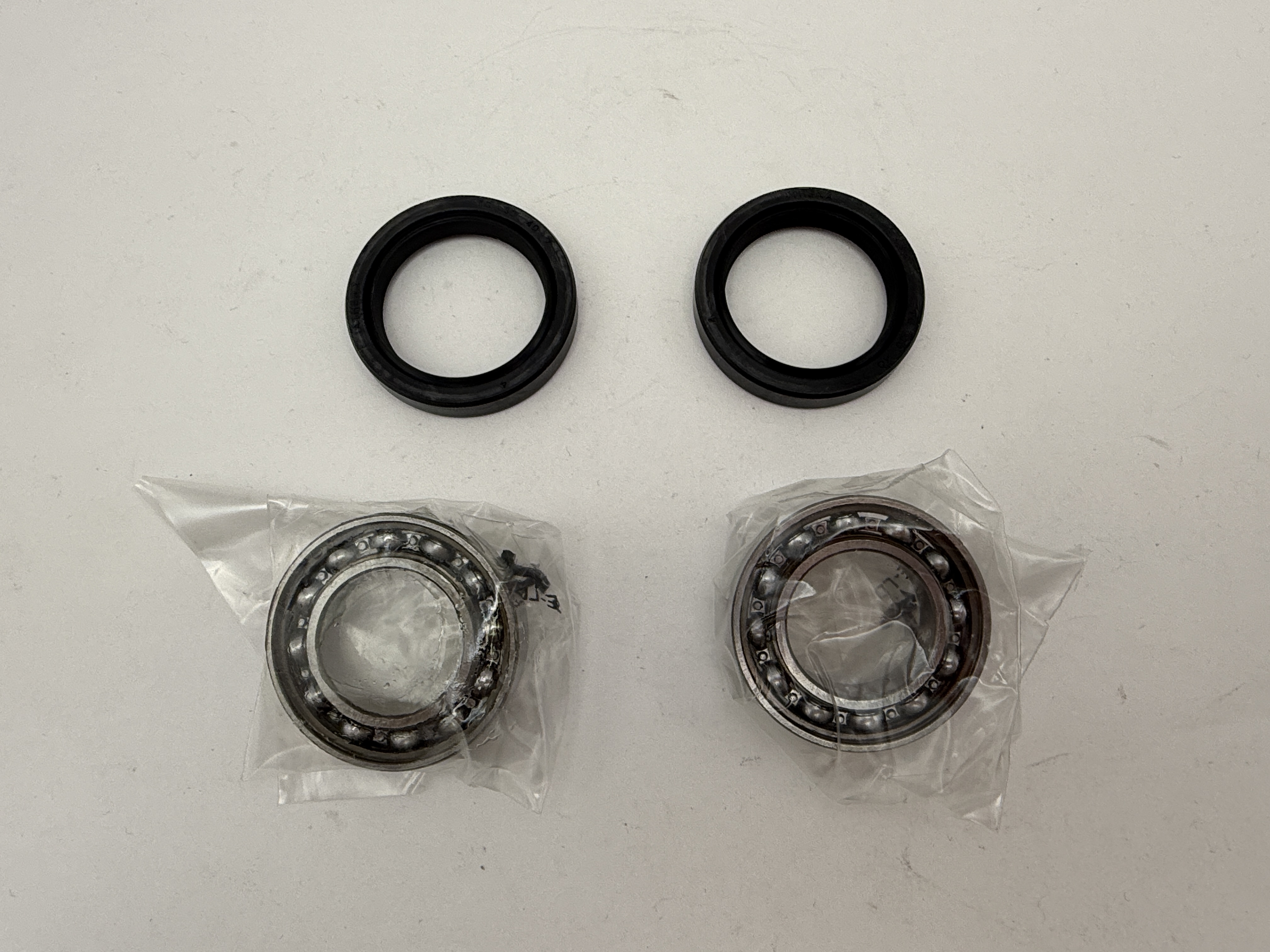 Athena Wheel Bearing & Seal Kit Front Suzuki RM-Z250 07-18, RM-Z450 05-19, RMX450 10-11