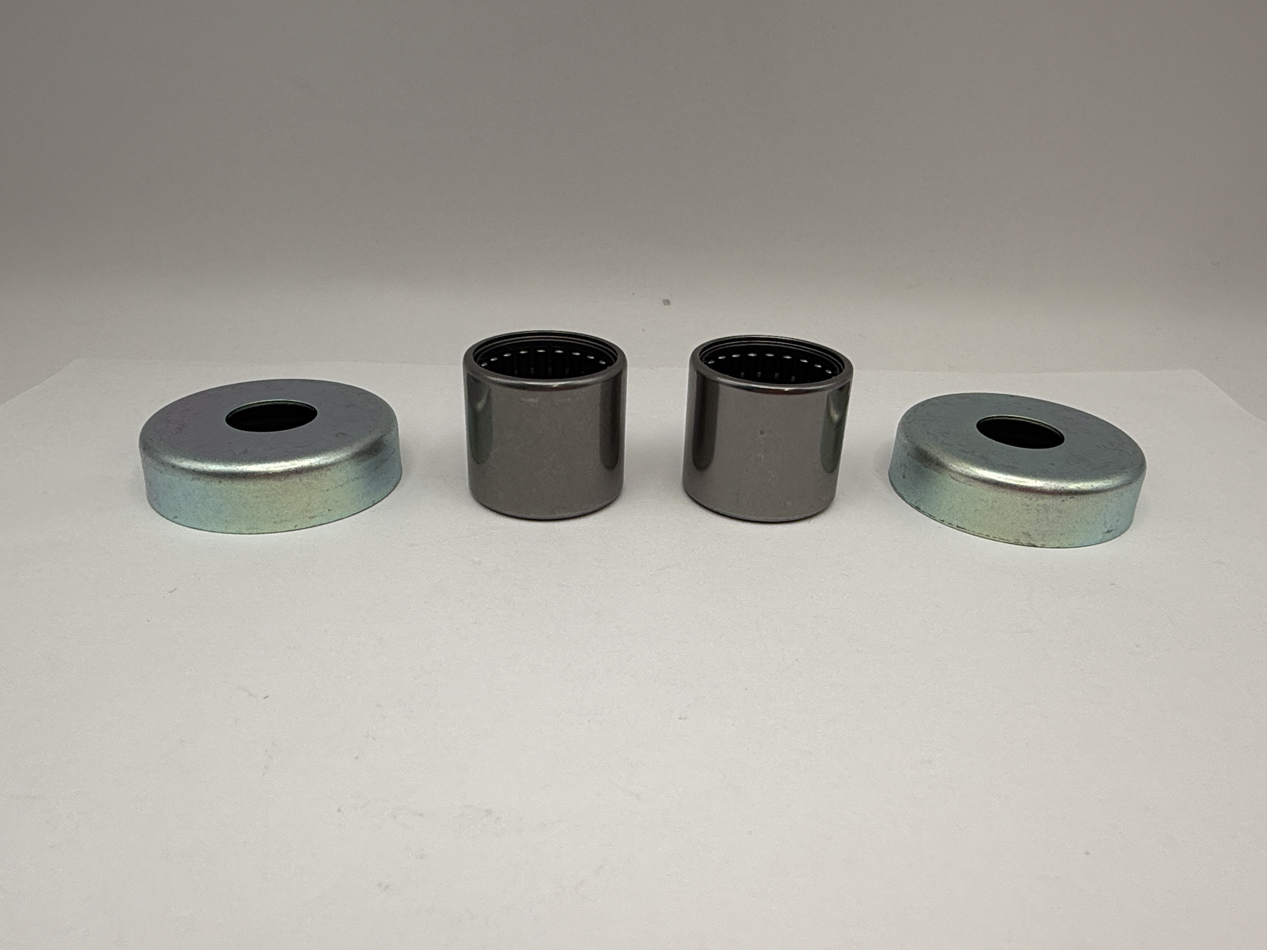 TourMax Swing Arm Bearings & Seals Yamaha RD500 84, FZS600 Fazer 98-03