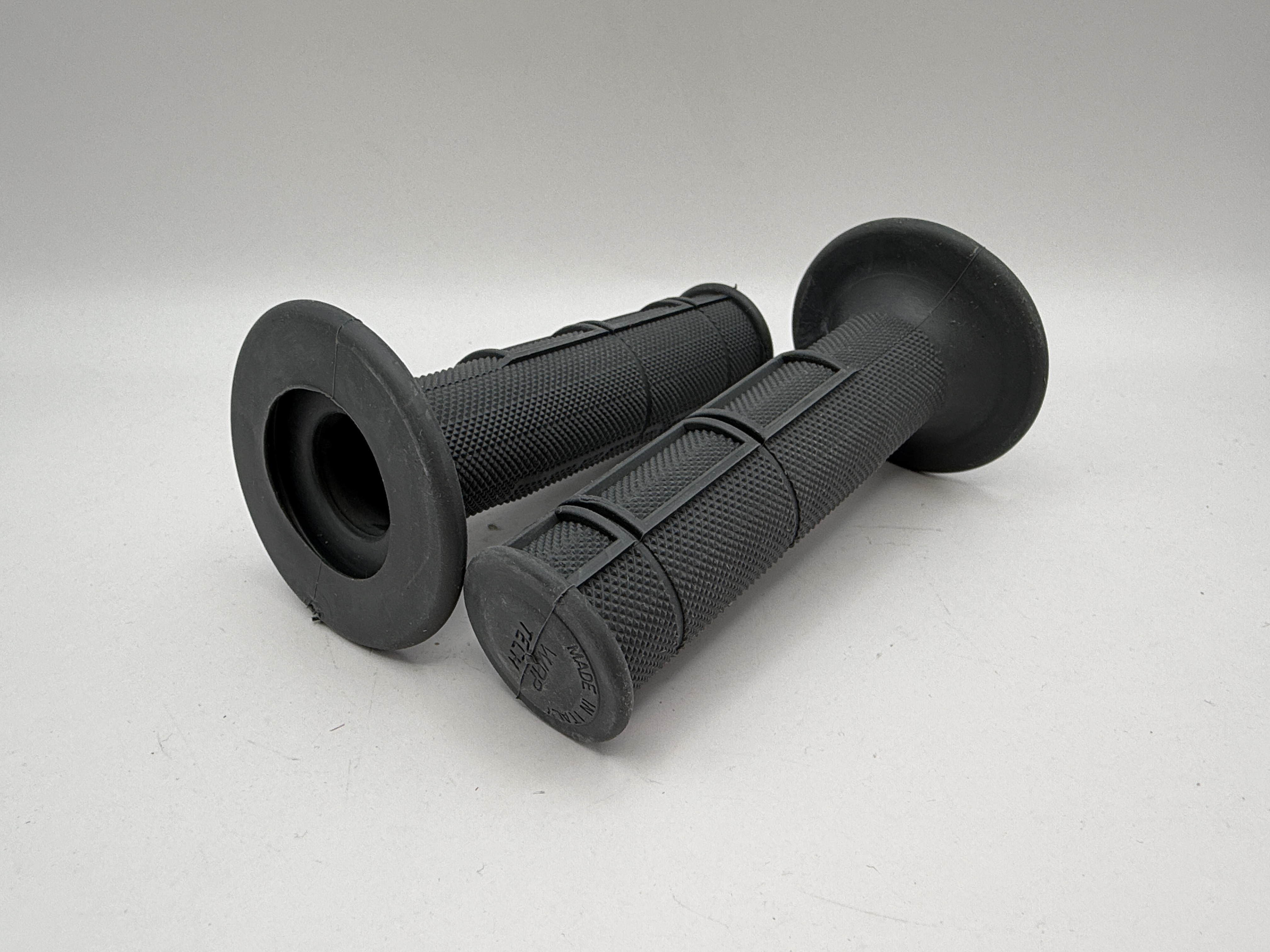WRP MX Grips Medium Compound Half Waffle Grey