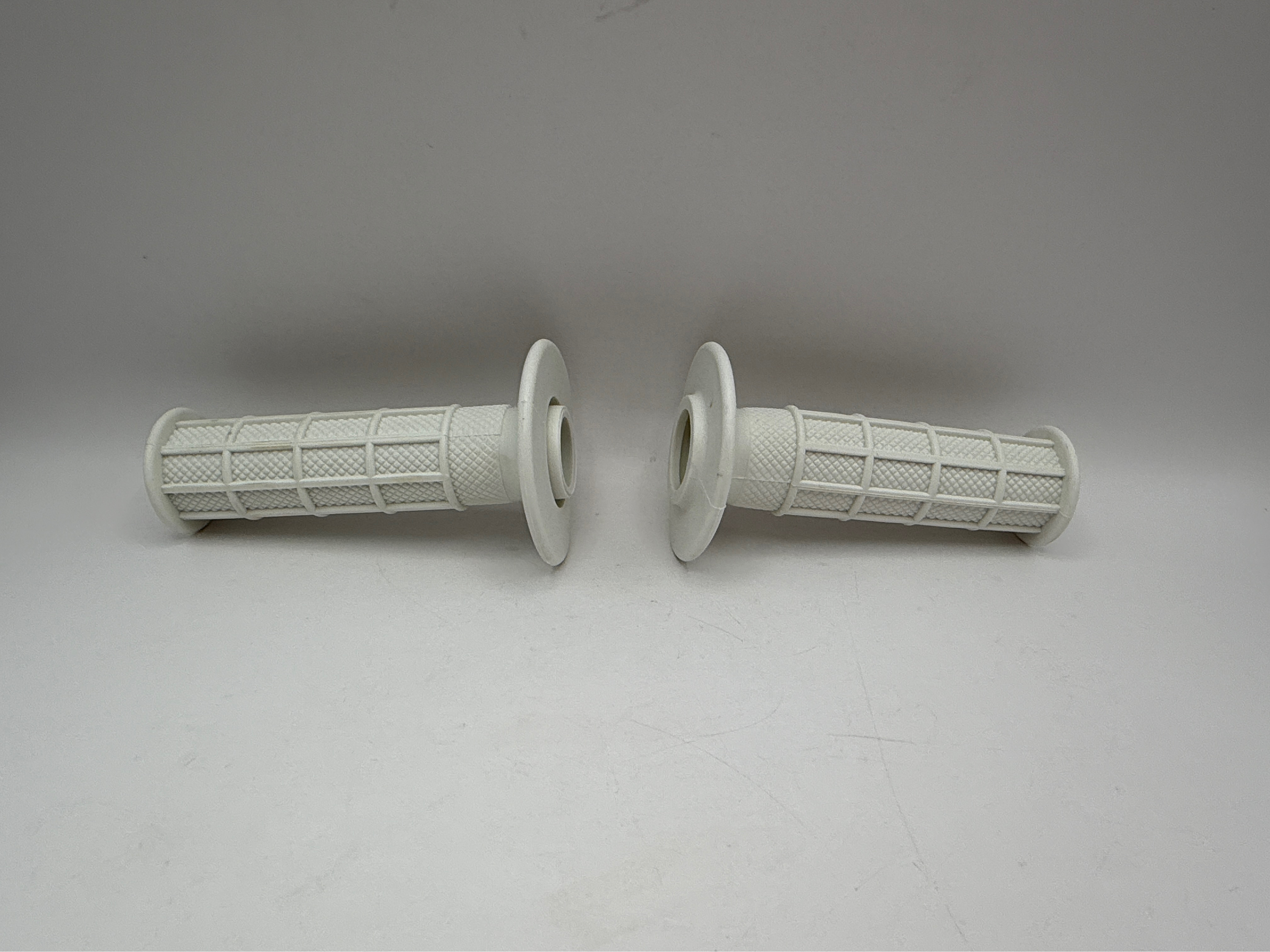 Hendler MX Grips 7/8" Full Waffle White