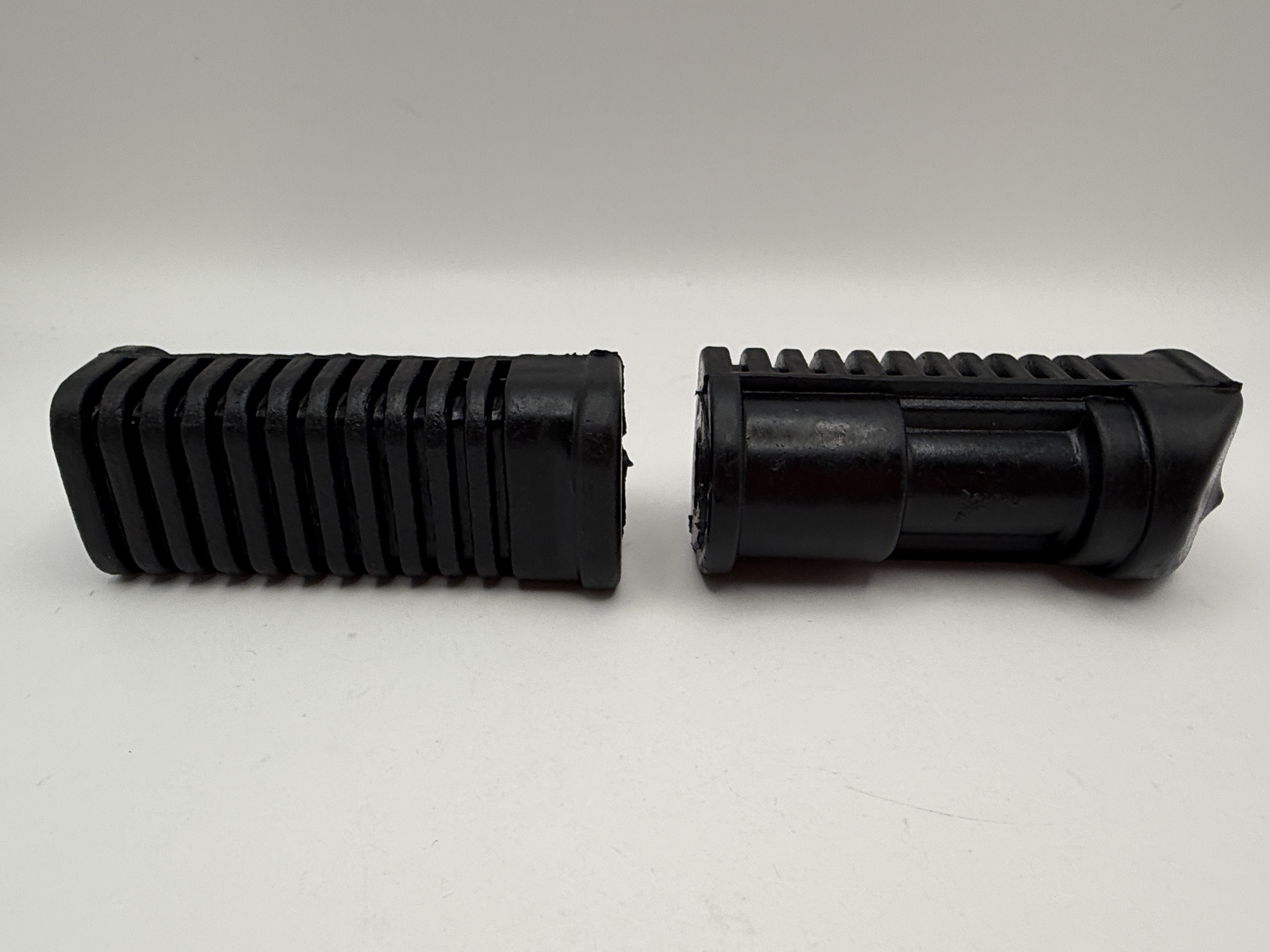 Hendler Footrest Rubbers 14mm Round Fitting & 95mm Long