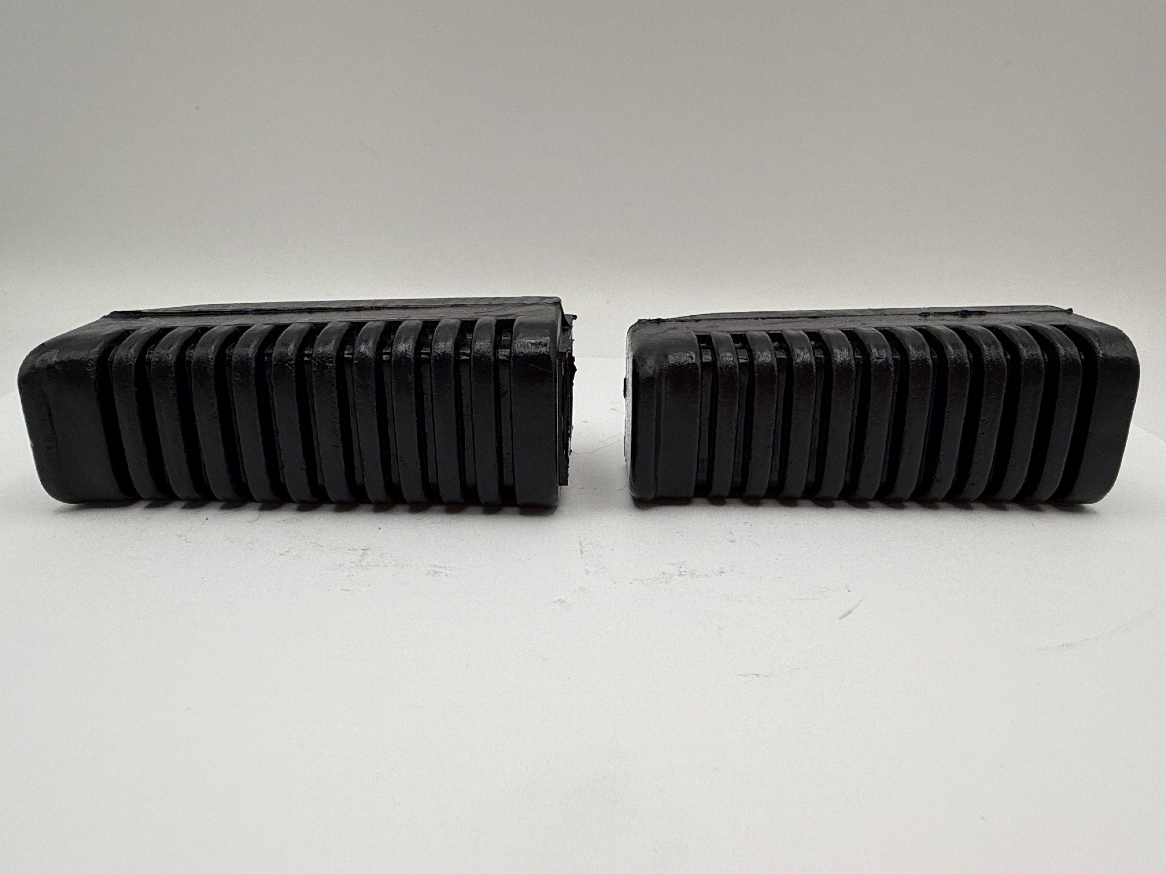 Hendler Footrest Rubbers 18mm Round Fitting & 95mm Long
