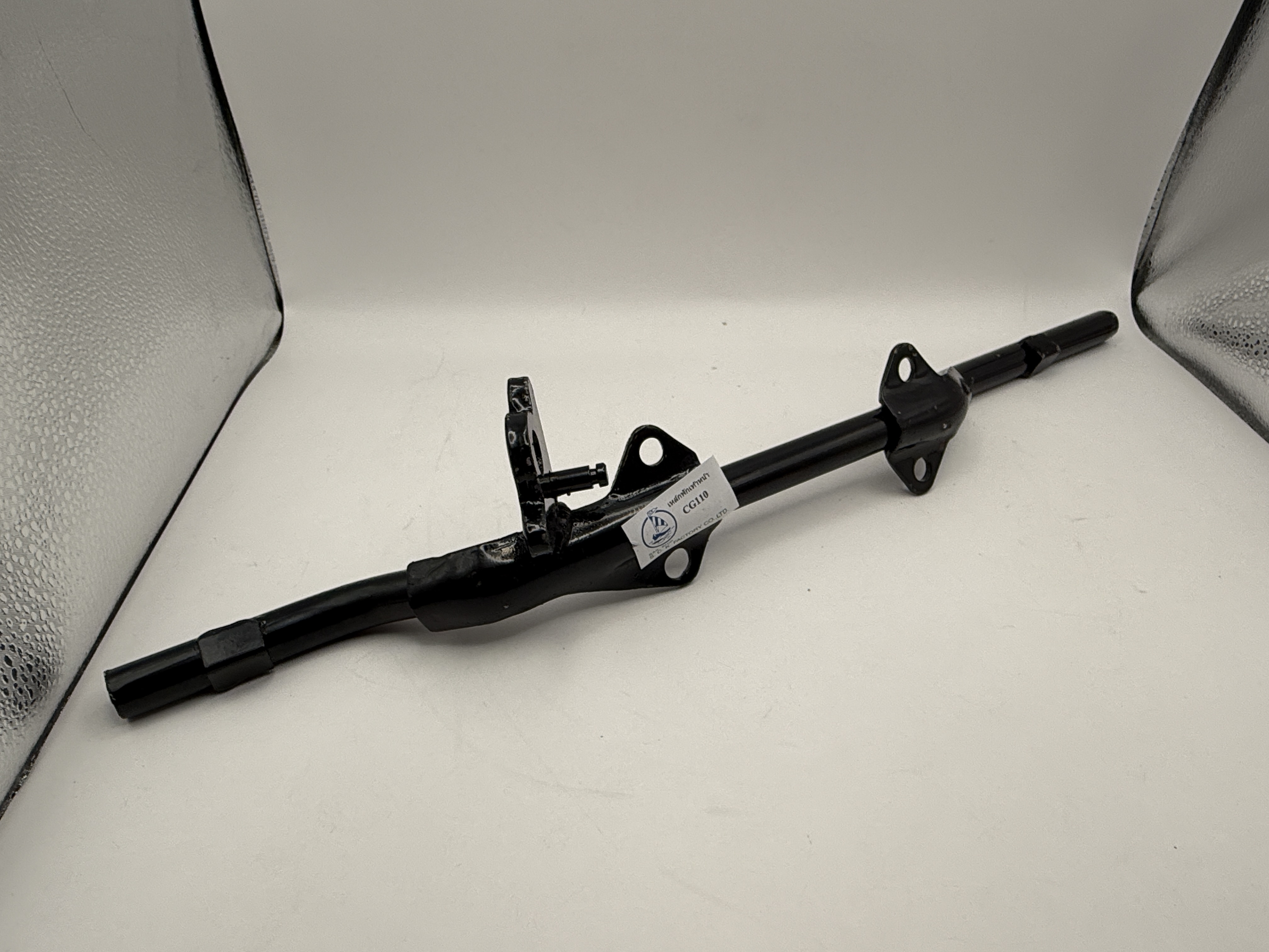 Footrest Bar Honda CG125 OE Ref: 50616-324-000
