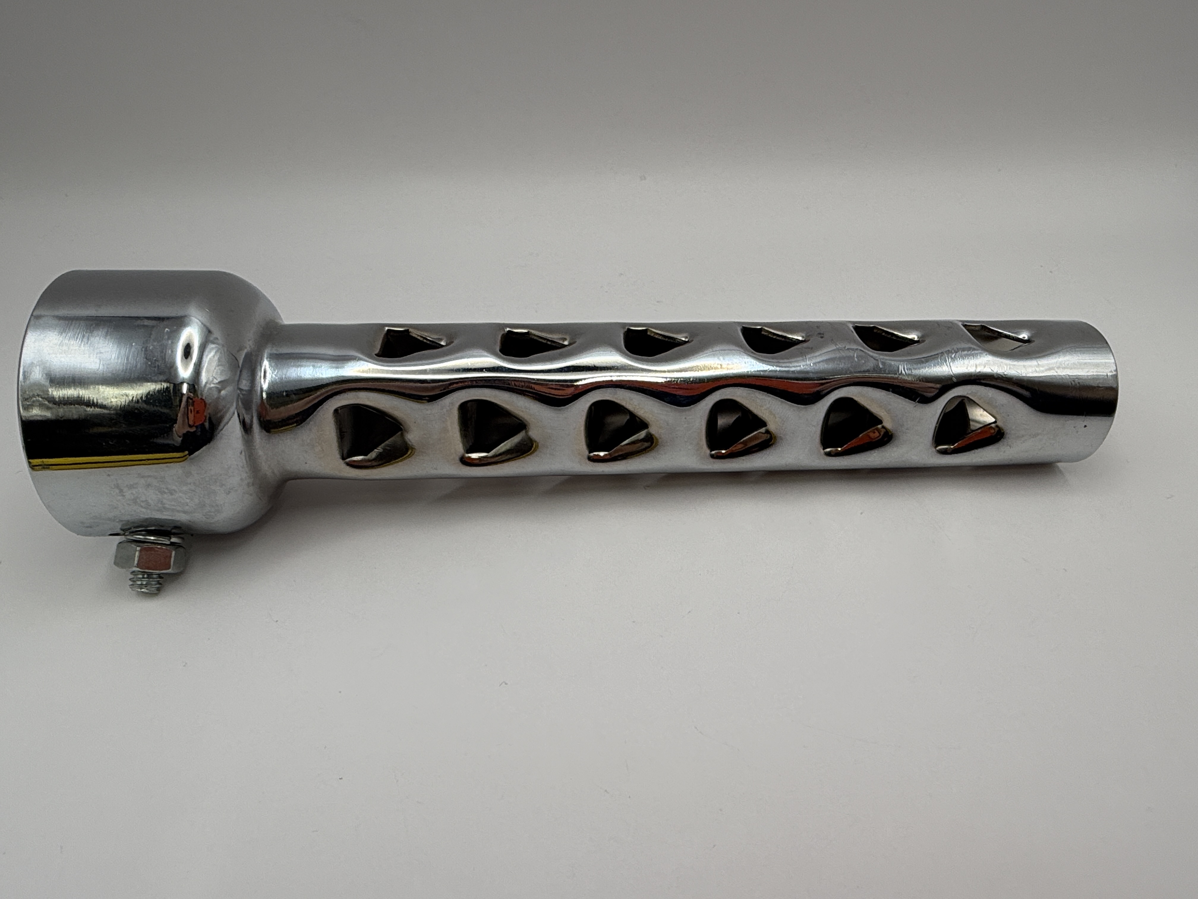Hendler Universal Baffle 4T 53.50mm Diameter, 8" Long Chrome