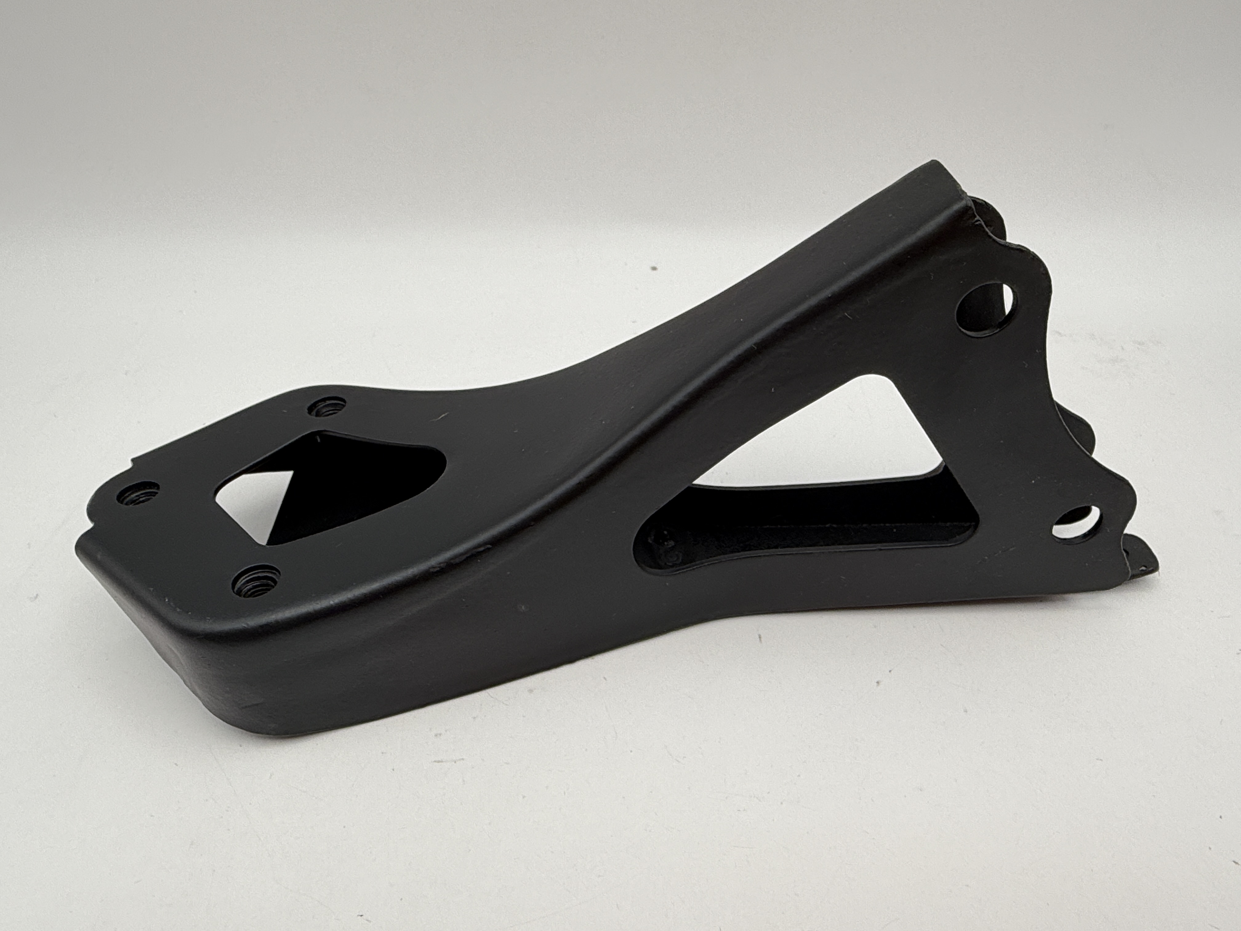 Moto Fairing Bracket Honda CBR600 F4/F4i 2001-2006 (Lower) OEM Reference: 64501-MBW-D20