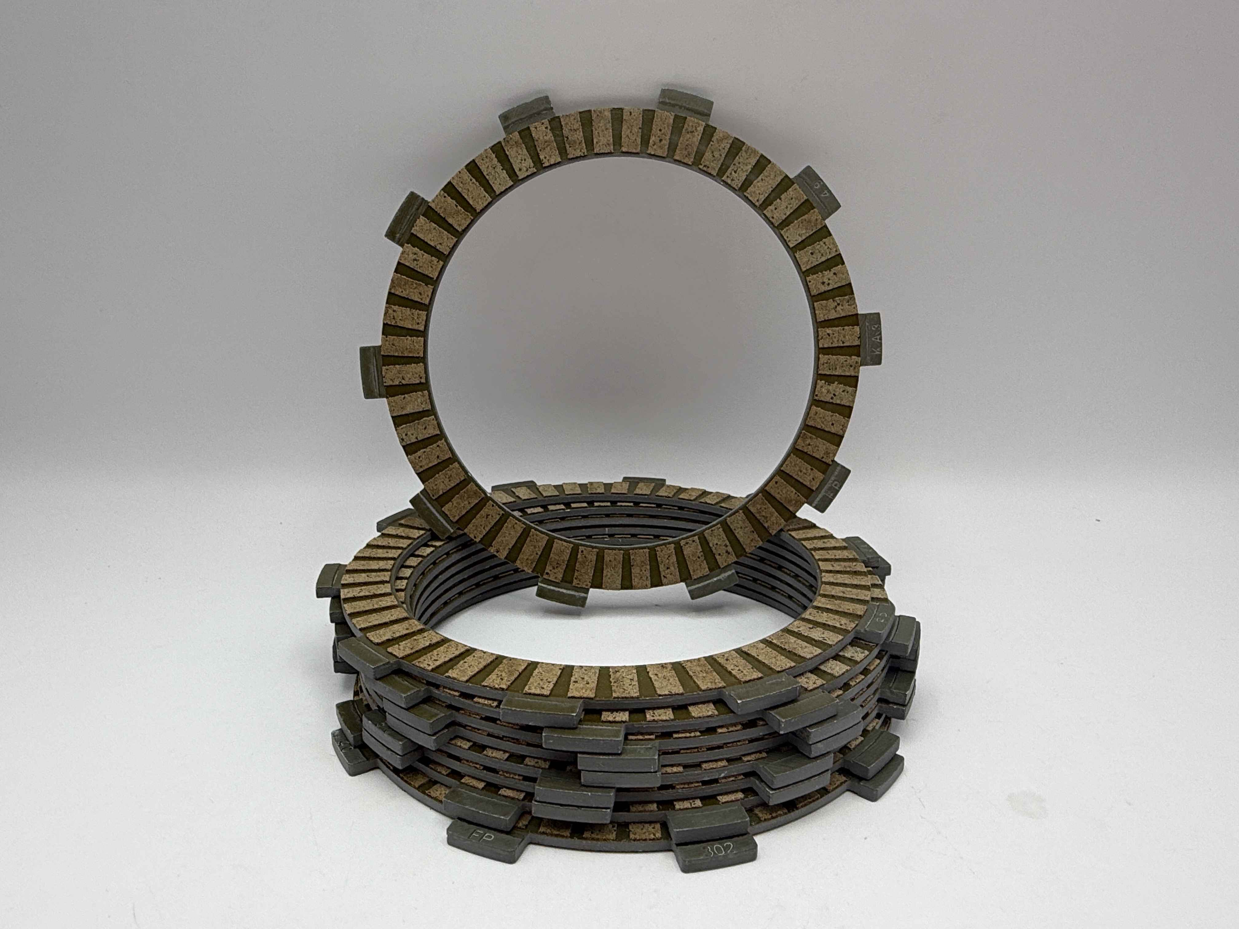 TourMax Clutch Friction Plate Set Honda CB600F Hornet 01-06, CBF600N, S 04-06, CBR600F 95-98, CBR900RR 92-95, Suzuki GSX-R600 98-00