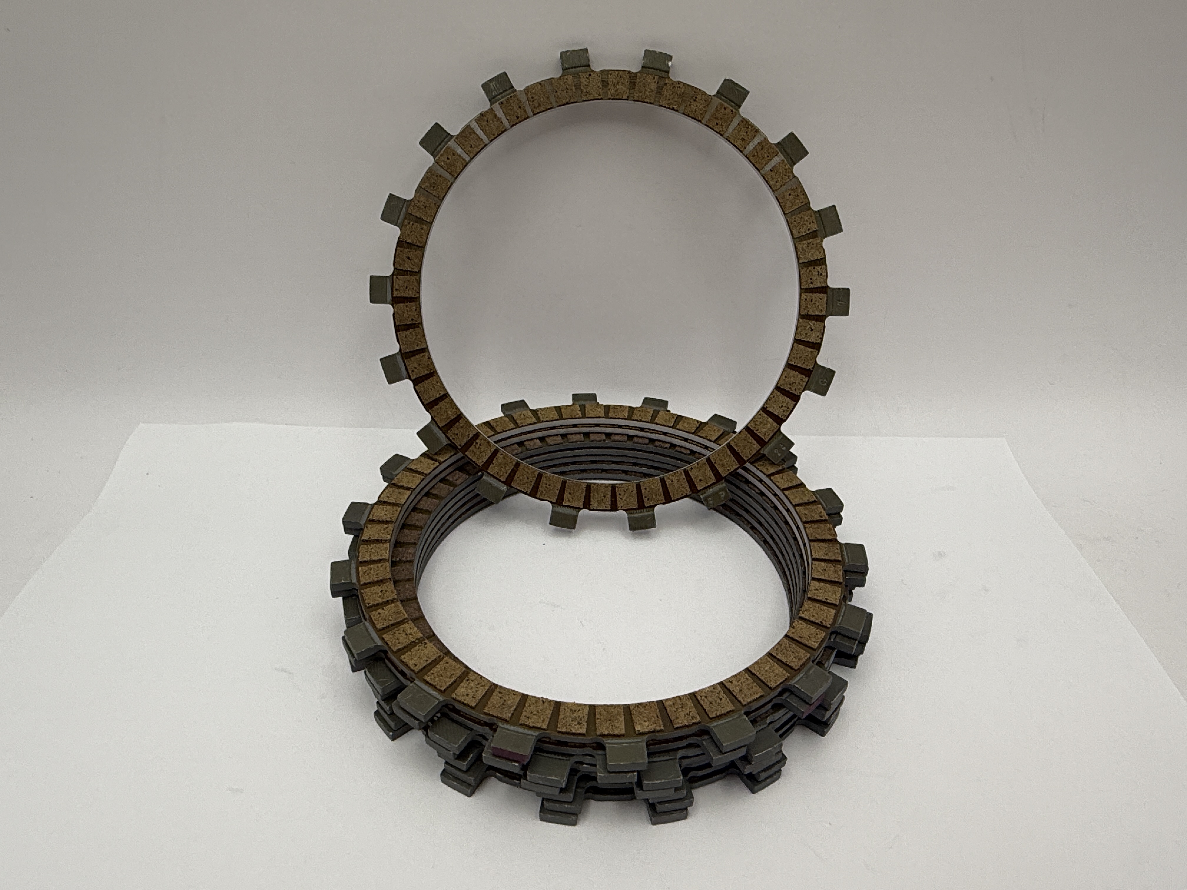 TourMax Clutch Friction Plate Set BMW R1200 GS 12-16, R1200GS Adventure 13-18, R1200R 14-18, R1200RS 14-18, R1200RS 14-18, R1200RT 13-18, R1250 GS 18-, R1250 GS Adventure 18-, R1250R 18-, R1250RS 18-, R1250RT 18-