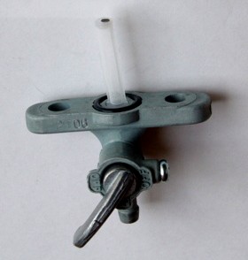 TourMax Petrol Tap Suzuki RM80, RM125, RM250 79-00 34mm Centres, 3mm Outlet OE Ref: 44300-41371