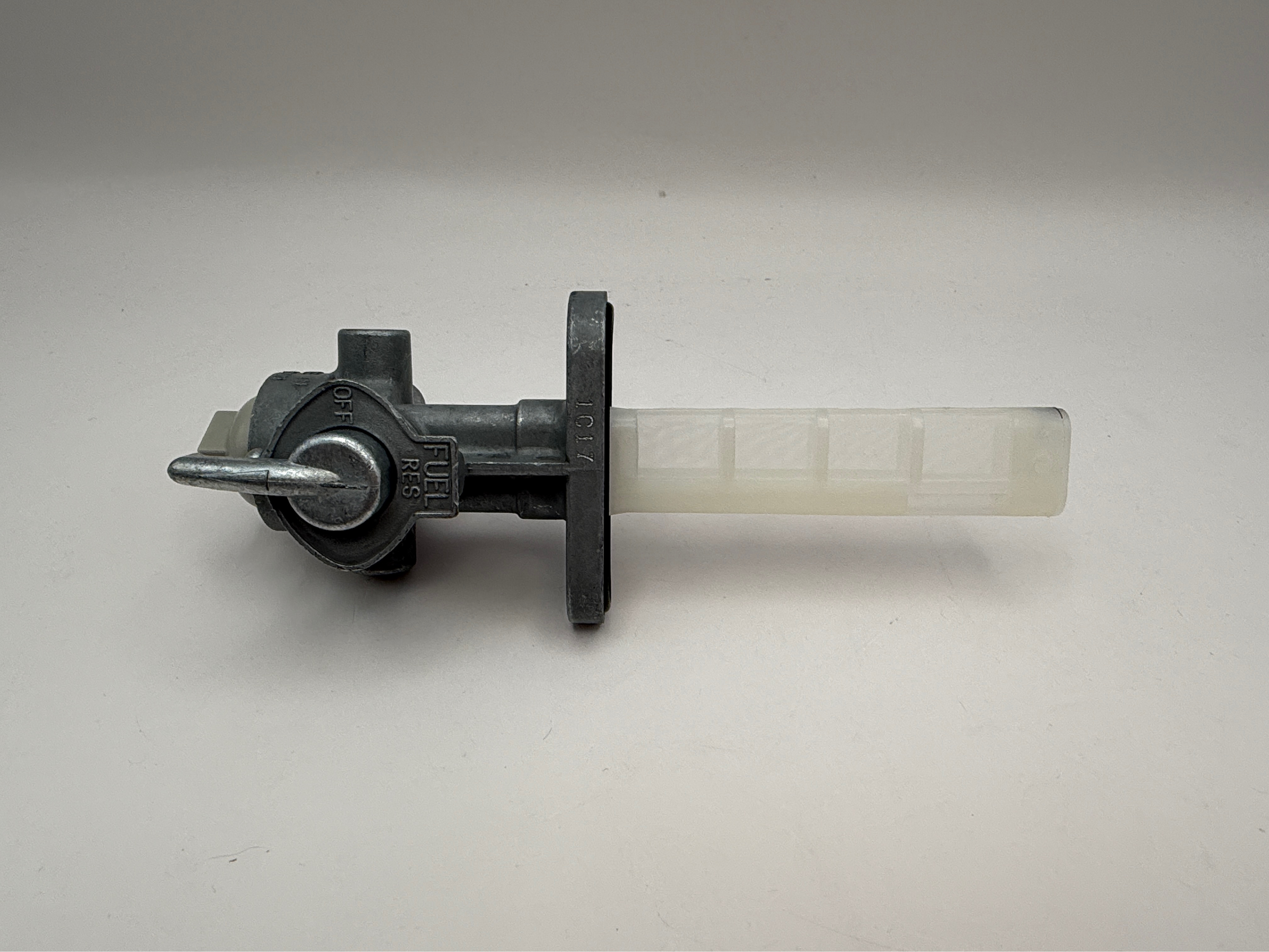 TourMax Petrol Tap Suzuki TS100 78-79, TS125 78-79, TS250 77-79, GP125 77-79, RM125 75-78 OE Ref: 44300-13274