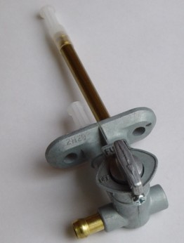 TourMax Petrol Tap Suzuki RGV250, GZ125 34mm Centres, 8mm Outlet OE Ref: 44300-22D02