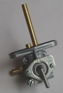 TourMax Petrol Tap Yamah XS650, XS750 70-74, XS500-75 42mm Centres, Left Hand Outlet OE Ref: 447-24510-02