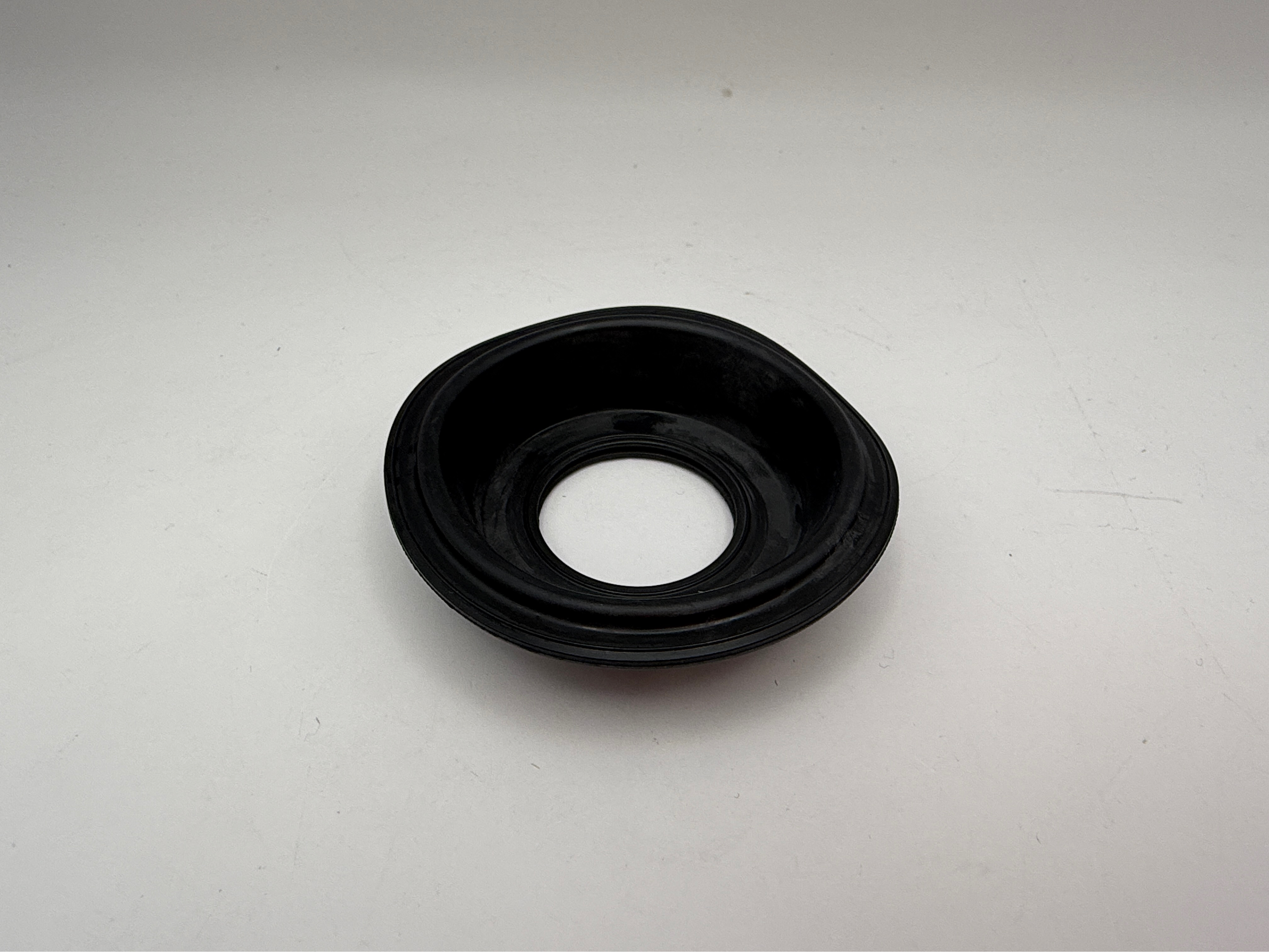 TourMax Carb Diaphragm Suzuki GSF400 Bandit 89-97, GSX400Z 94-96, GSX400F 88-90, RF400R 93-97 OE Ref: 13507-32C00, 13507-32C01