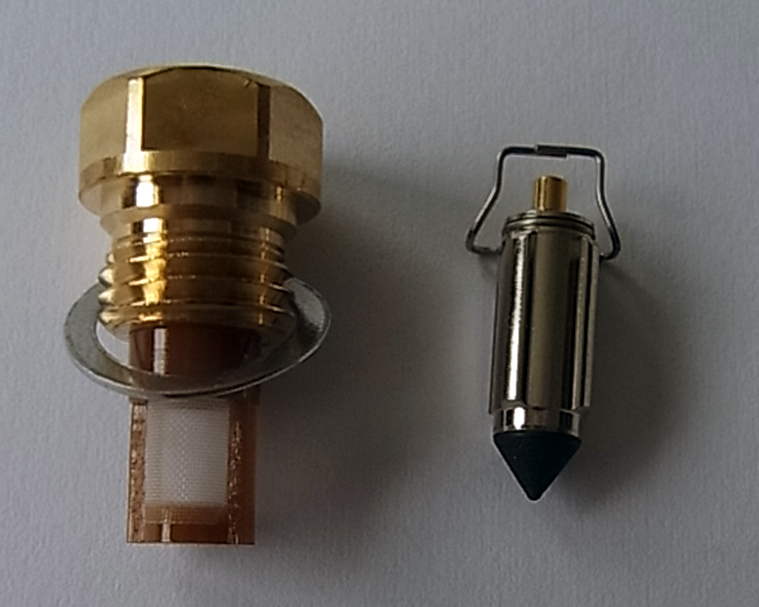 TourMax Carb Float Needle & Seat Set OE Refs: 16011-MR6-671, 16011-MB0-671, 16011-MZ6-730, 16011-MAH-000, 16011-MT6-601