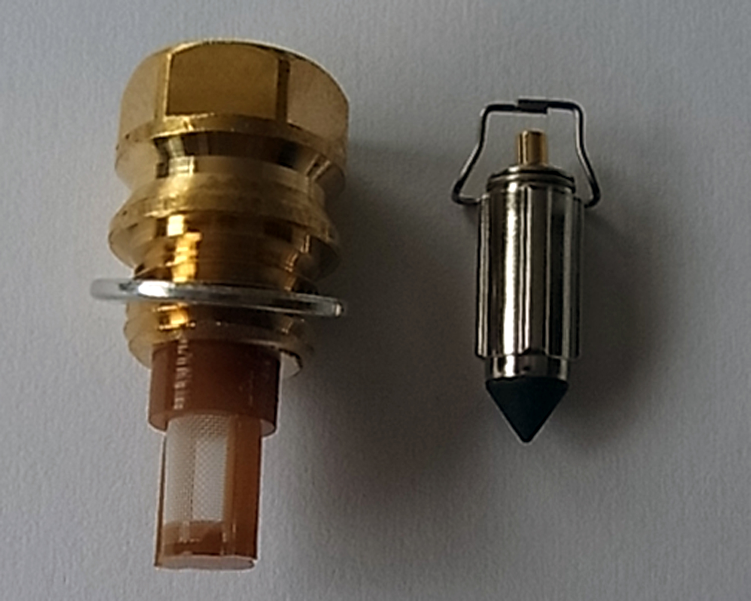 TourMax Carb Float Needle & Seat Set OE Refs: 16011-MZ8-B40, 16011-MR1-004, 16011-MT4-000