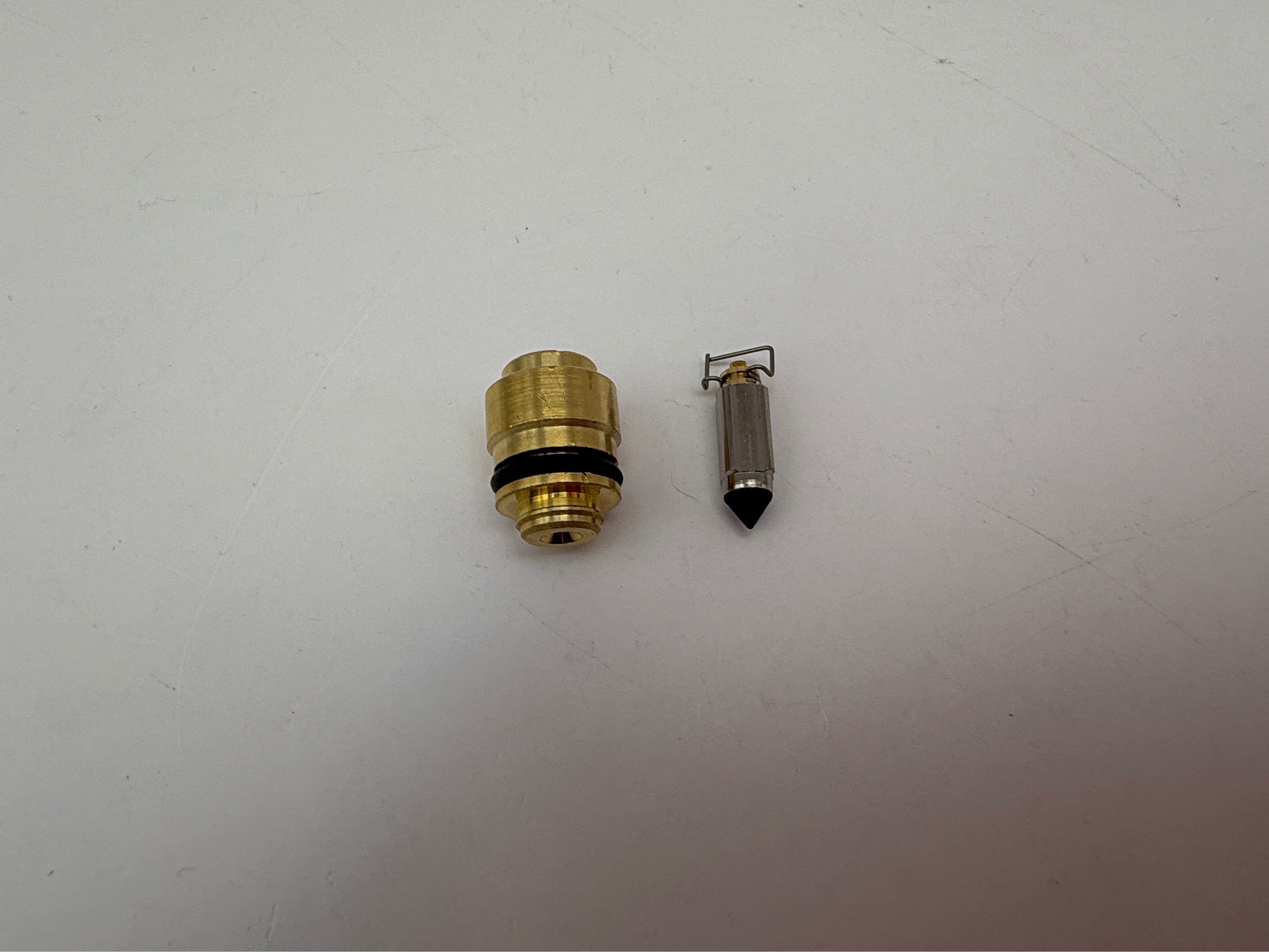TourMax Carb Float Needle & Seat Set OE Refs: 13370-04F00, 5LP-14107-20, 5UH-14107-20, 4SV-14107-20