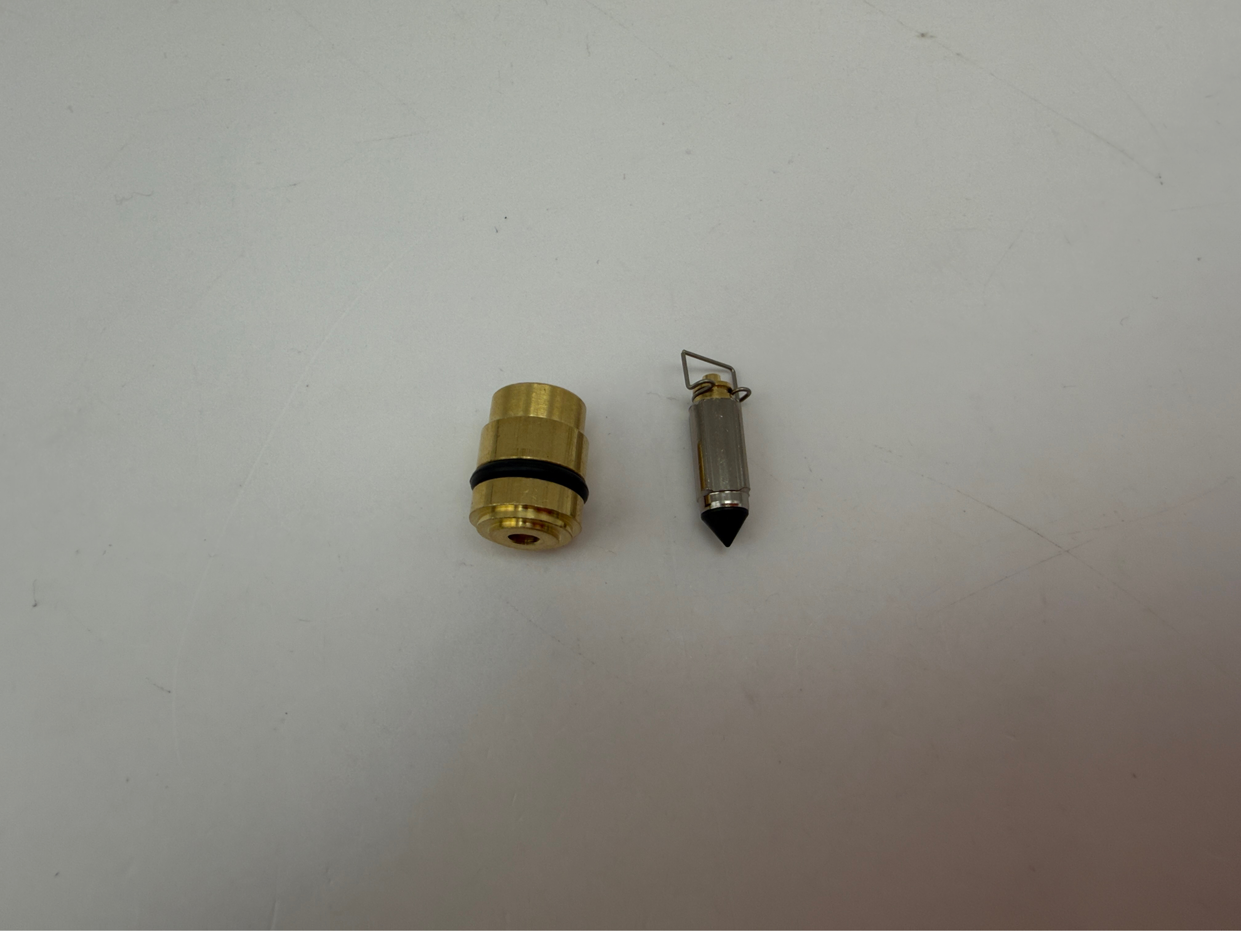 TourMax Carb Float Needle & Seat Set OE Refs: 13370-02B50, 13370-29500, 13370-39110, 13370-39161, 29K-14190-25