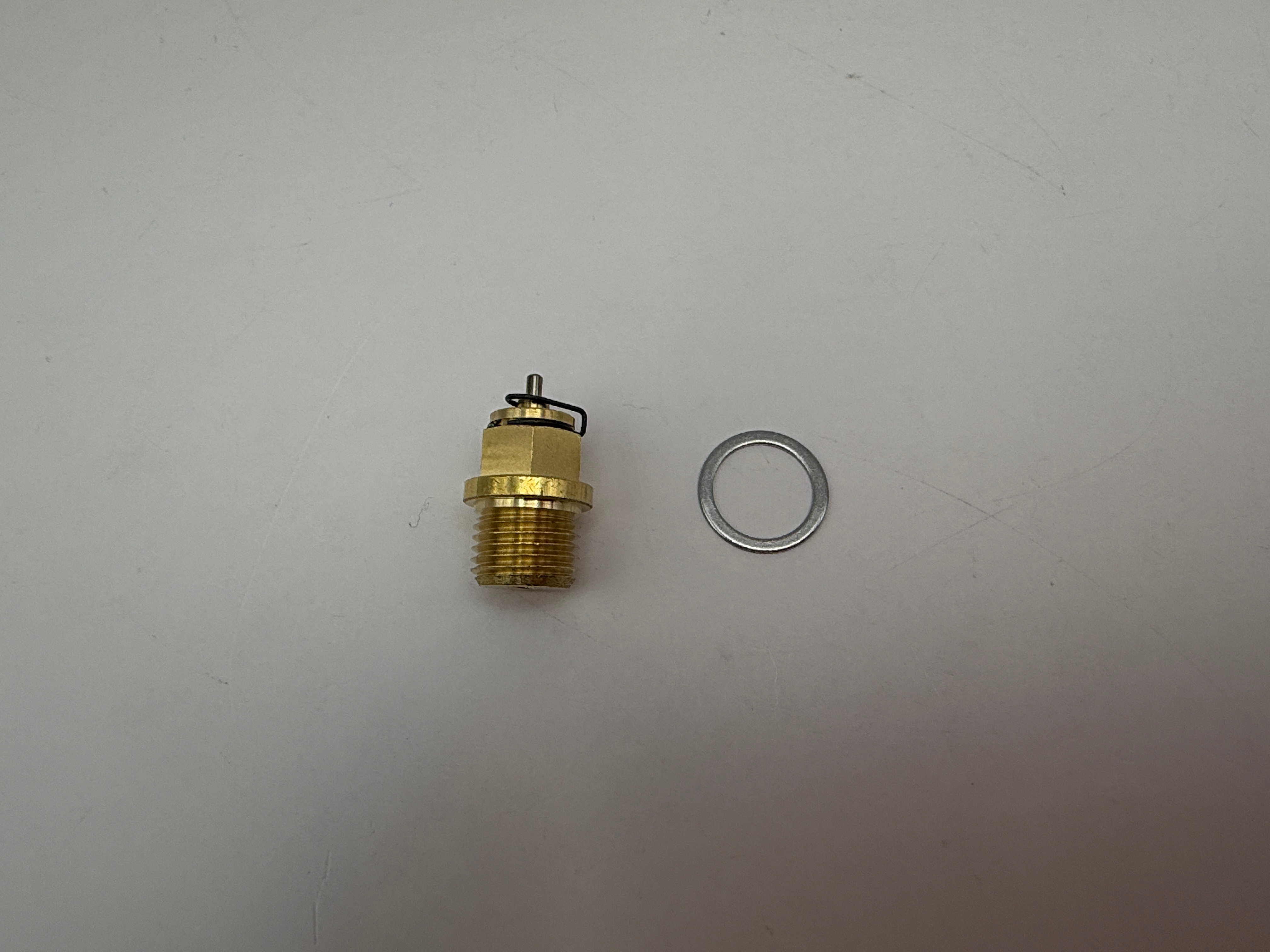 TourMax Carb Float Needle & Seat Set OE Refs: 13370-18010, 13370-32210, 13370-41500