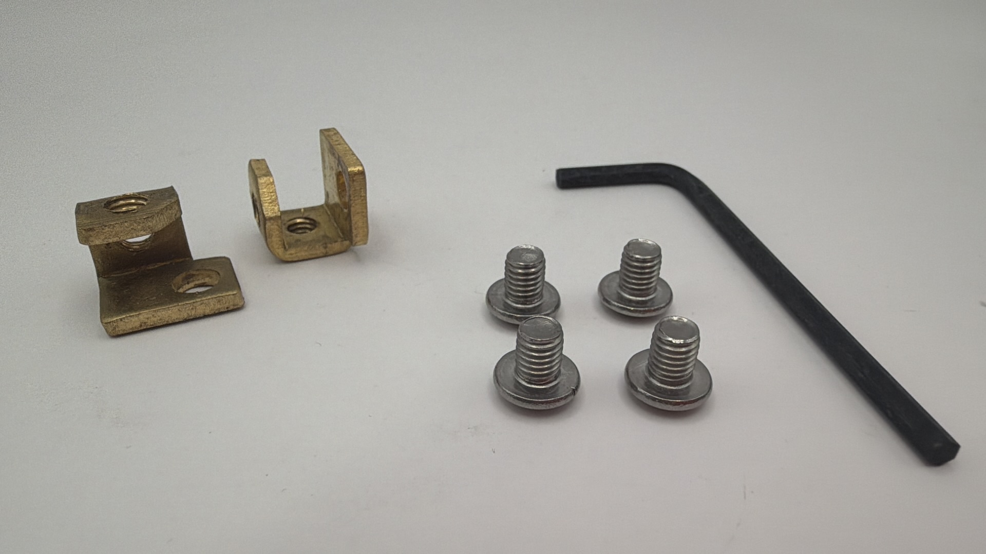Motobatt Battery C Terminals for MB5.5U & MB7BB & MB7U Includes 4x M5 Screws & Allen Key