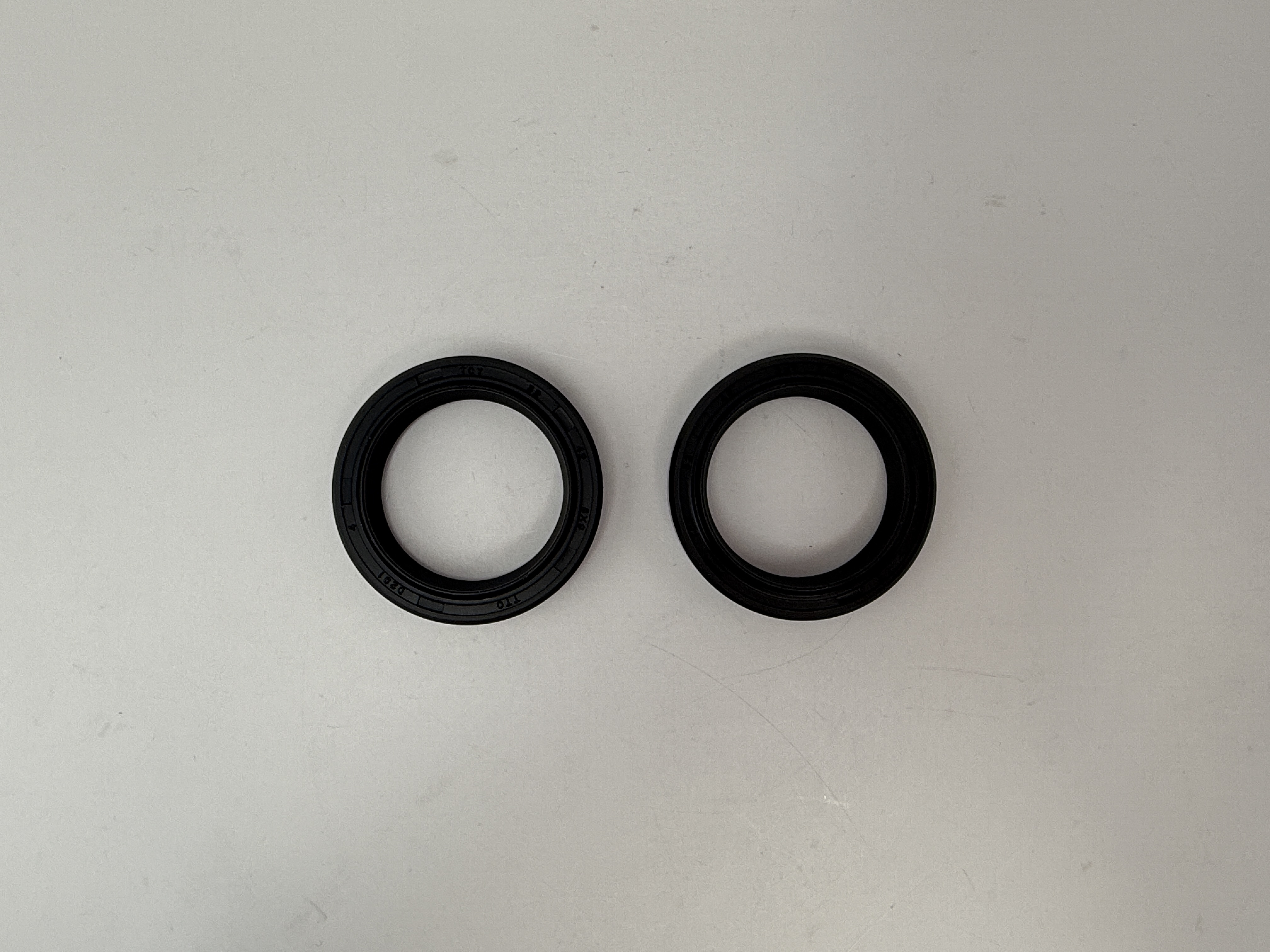Hendler Fork Seals 32mm x 42mm x 8mm With A Lip Of 9mm