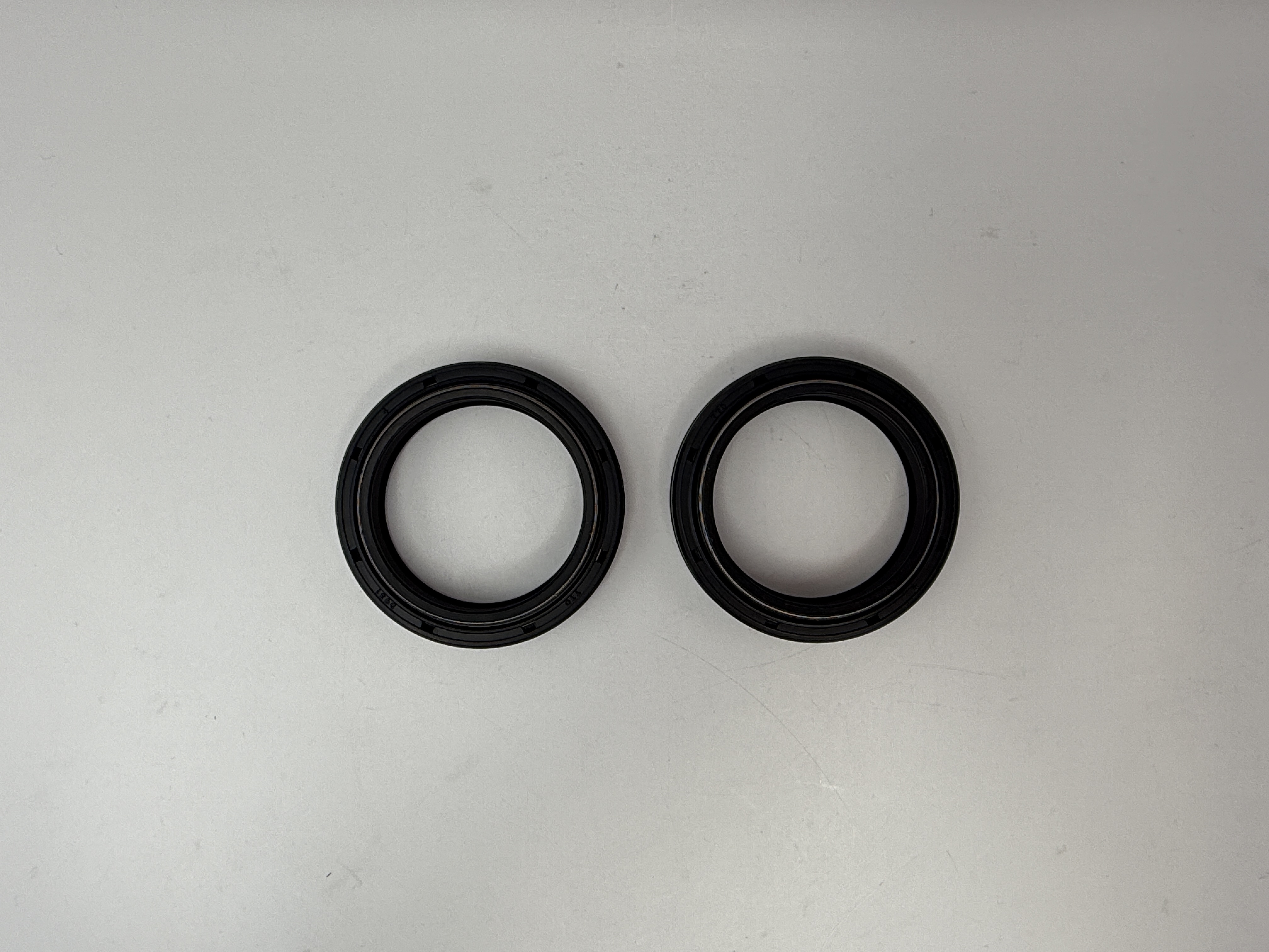 Hendler Fork Seals 37mm x 49mm x 8mm With A Lip Of 10.5mm