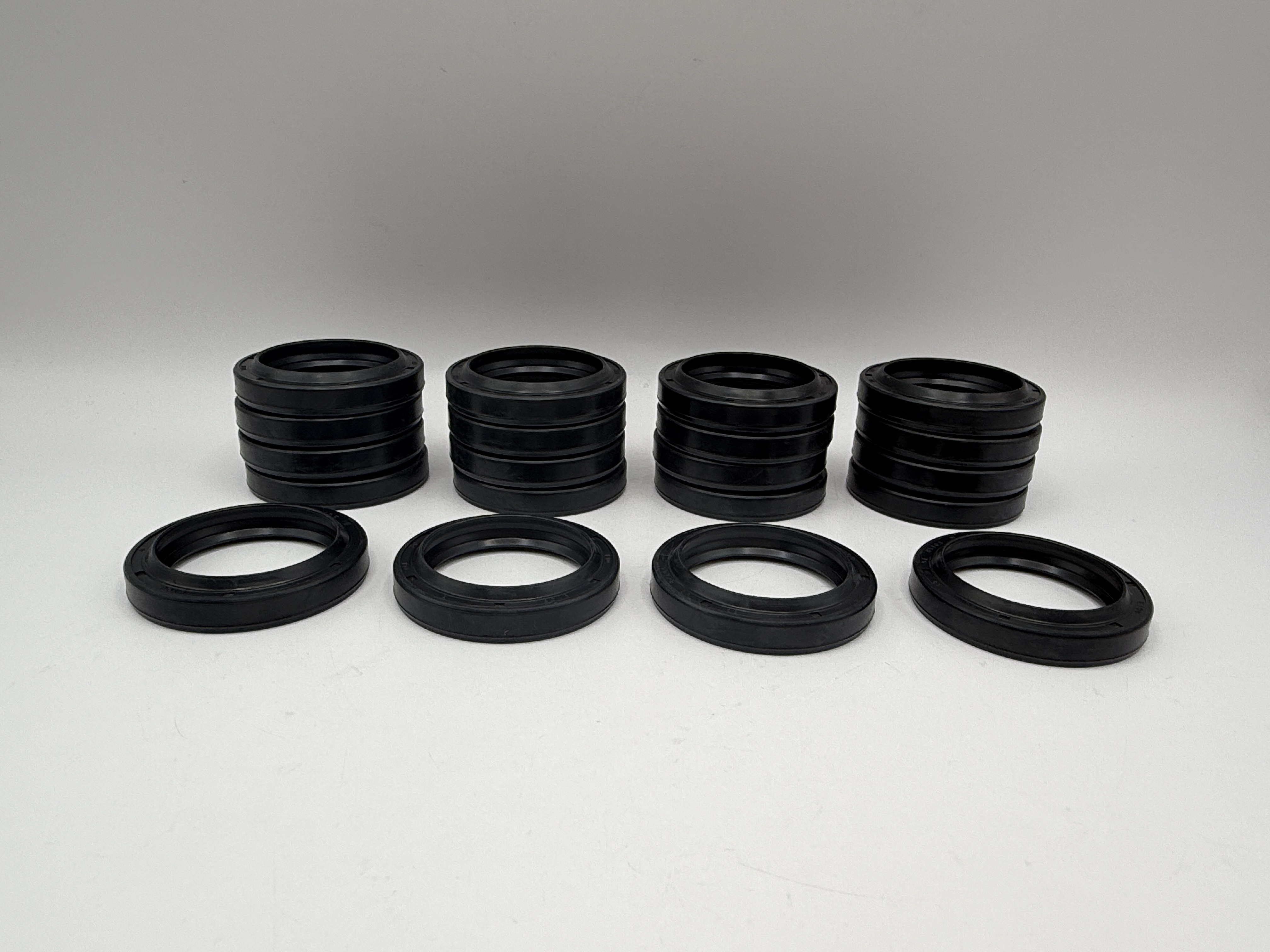 Fork Seals Wholesale Pack 39mm x 51mm x 8mm With A Lip Of 10.5mm