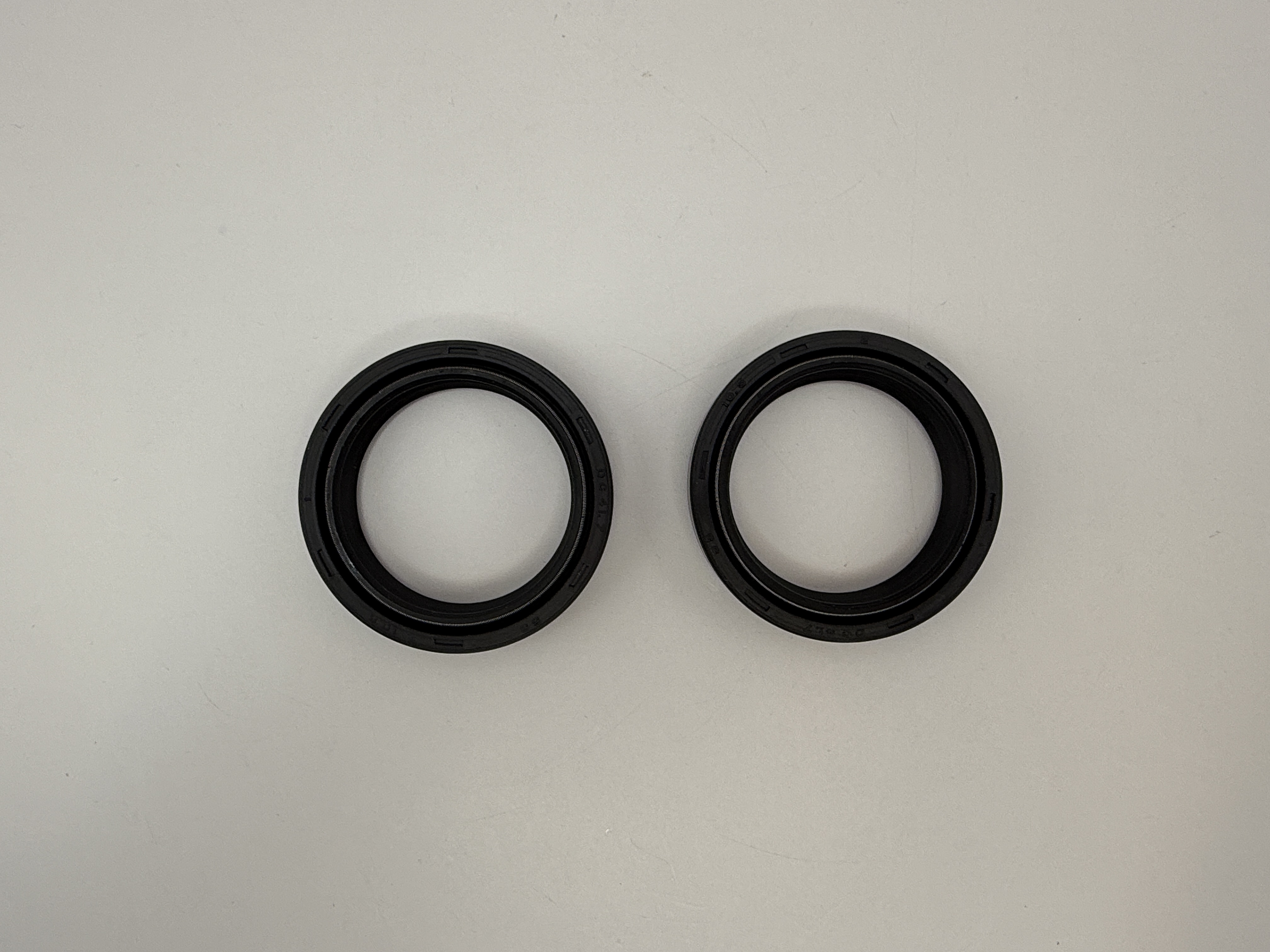 Fork Seals 41.7mm x 55mm x 10.5mm With No Lip