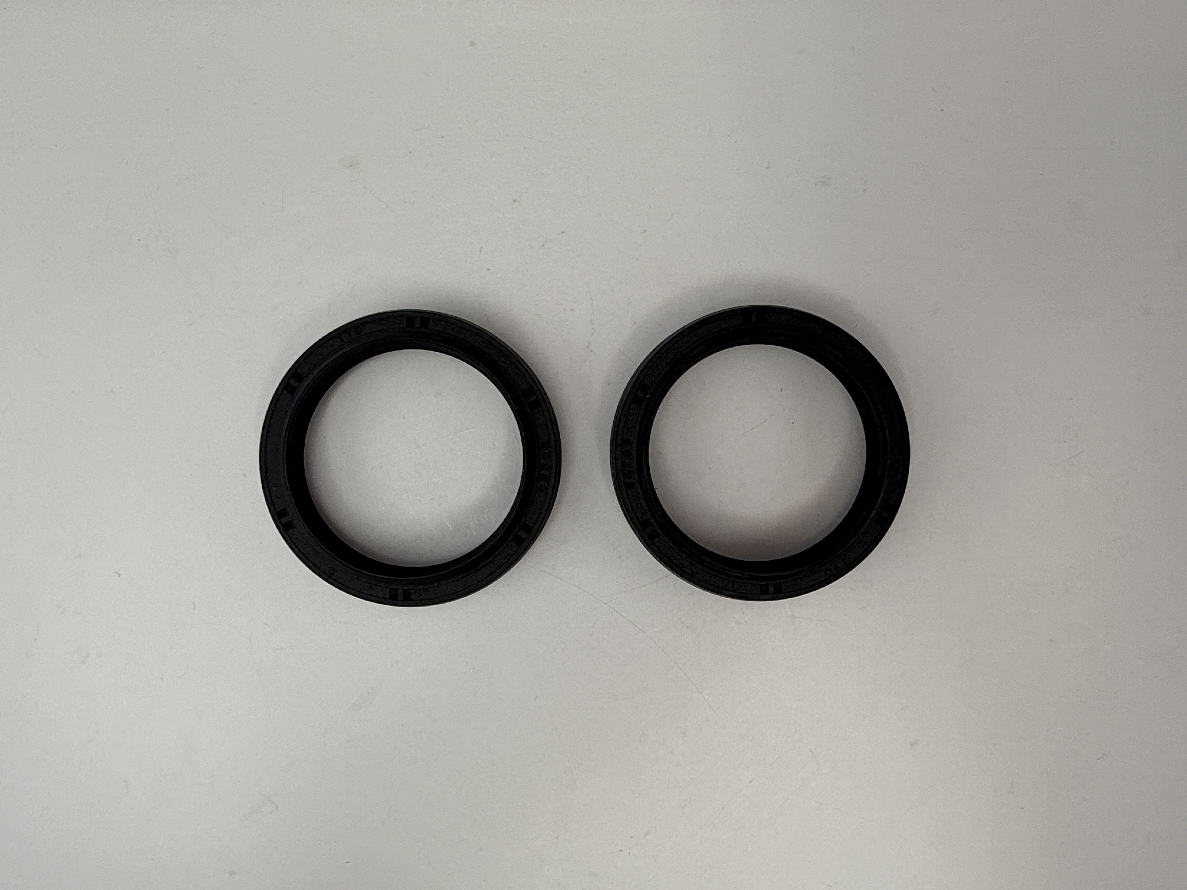 Hendler Fork Seals 43mm x 55mm x 11mm With A Lip Of 13.50mm