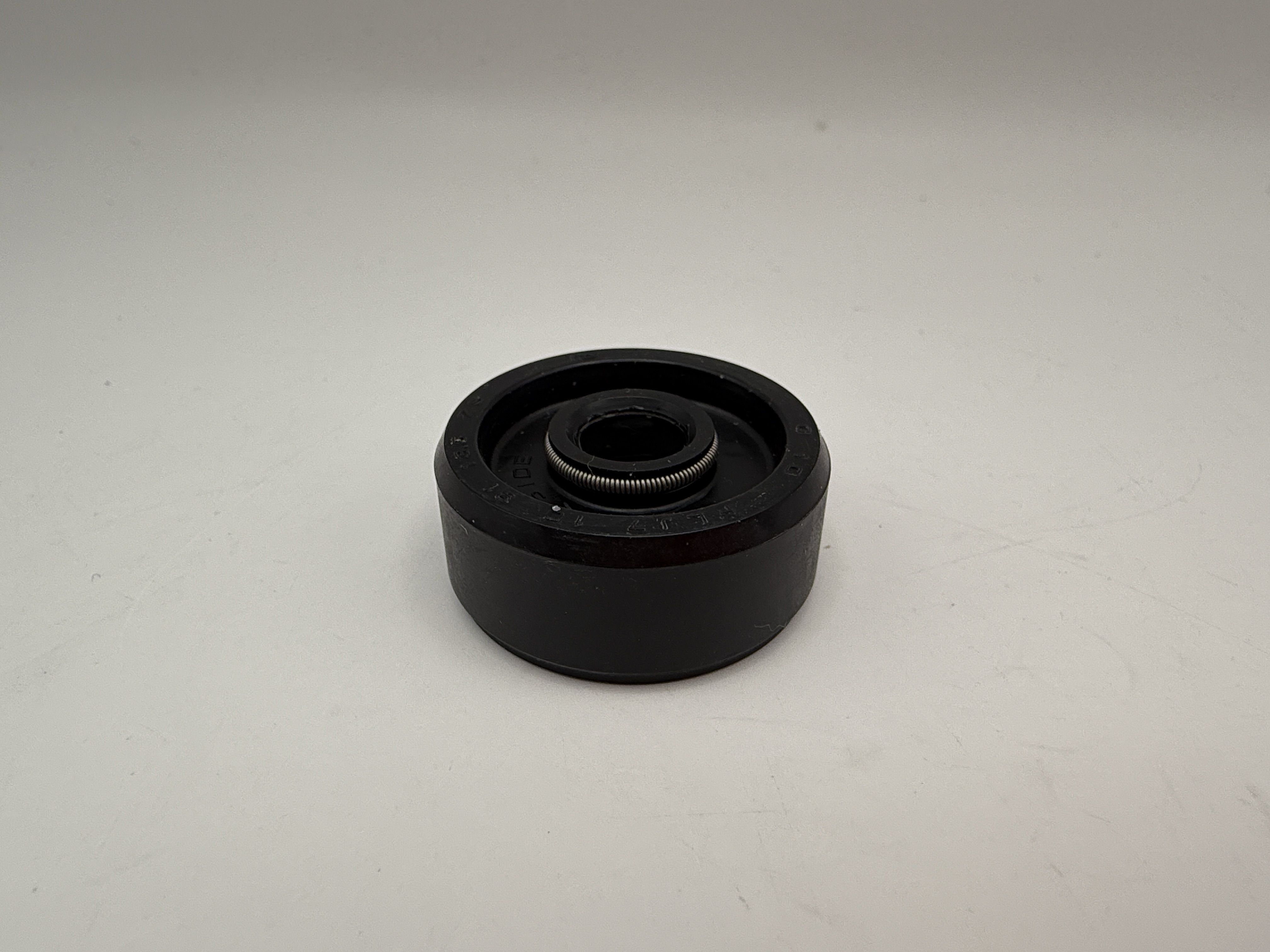 TourMax Water Pump Mechanical Seal Yamaha Models OE Refs: 93103-10801, 93103-10011