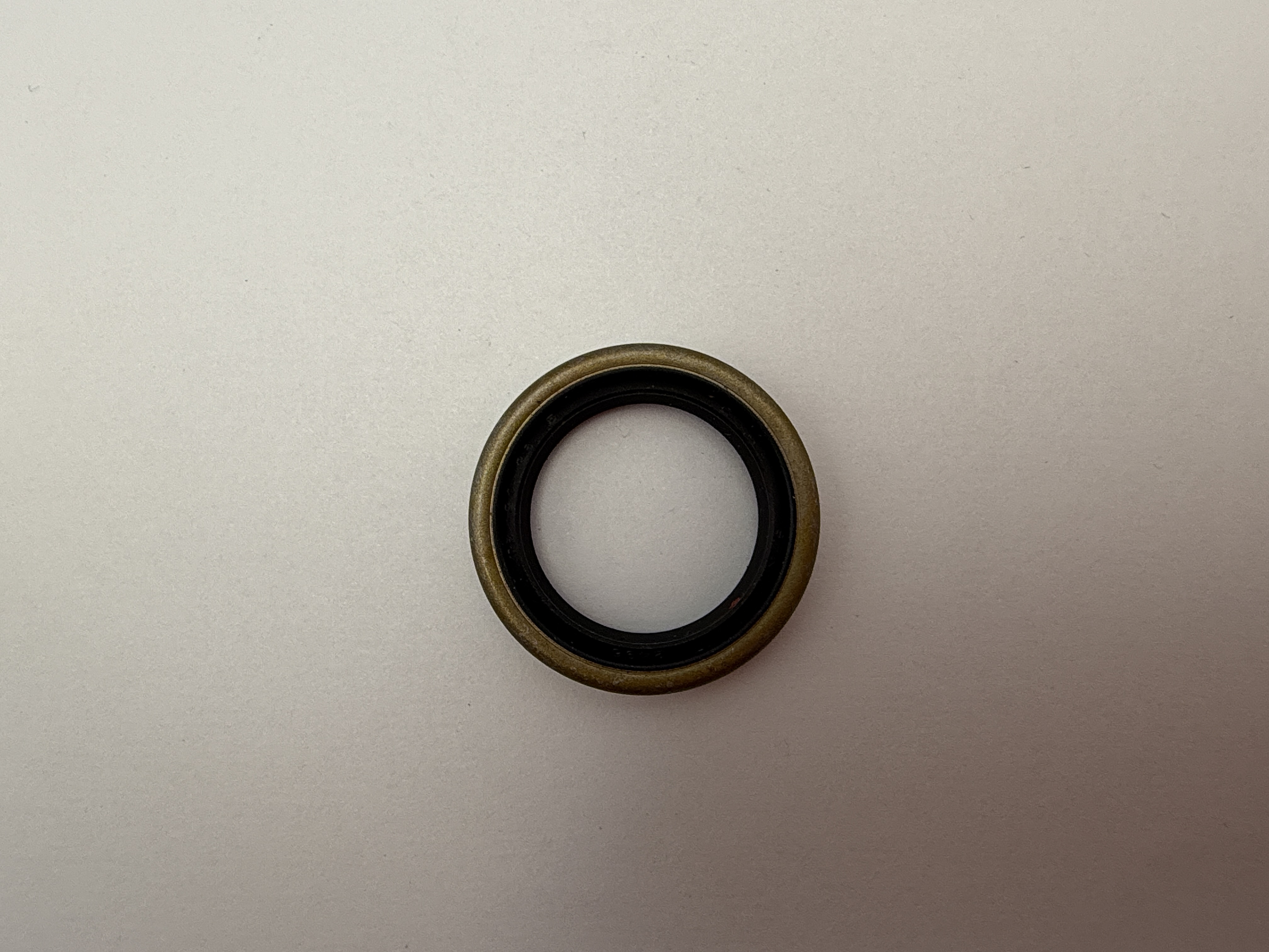 Hendler Oil Seal 28 x 20 x 5 (Metal Outer)