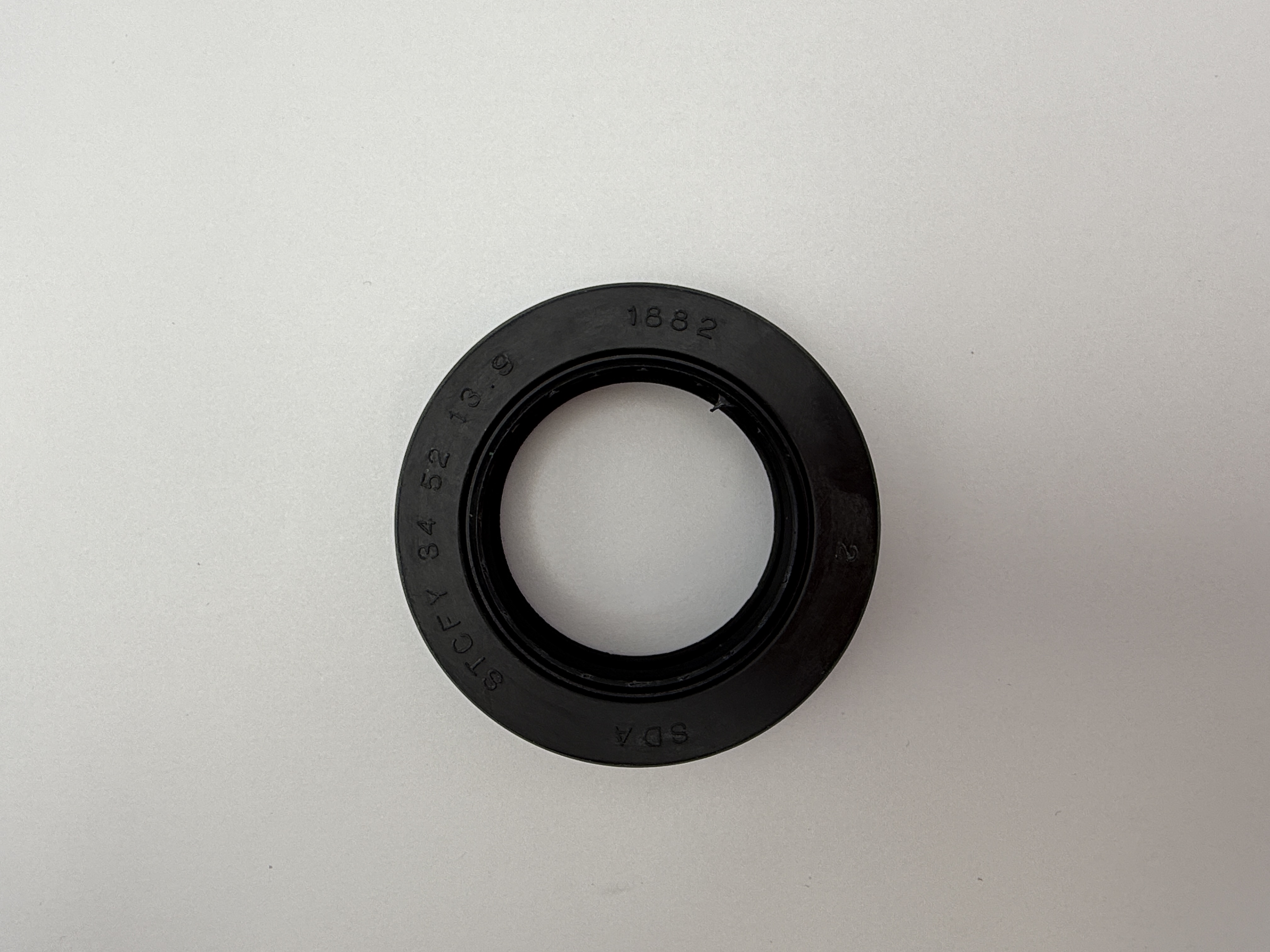Hendler Oil Seal 52 x 34 x 9.5/13.9 Stepped