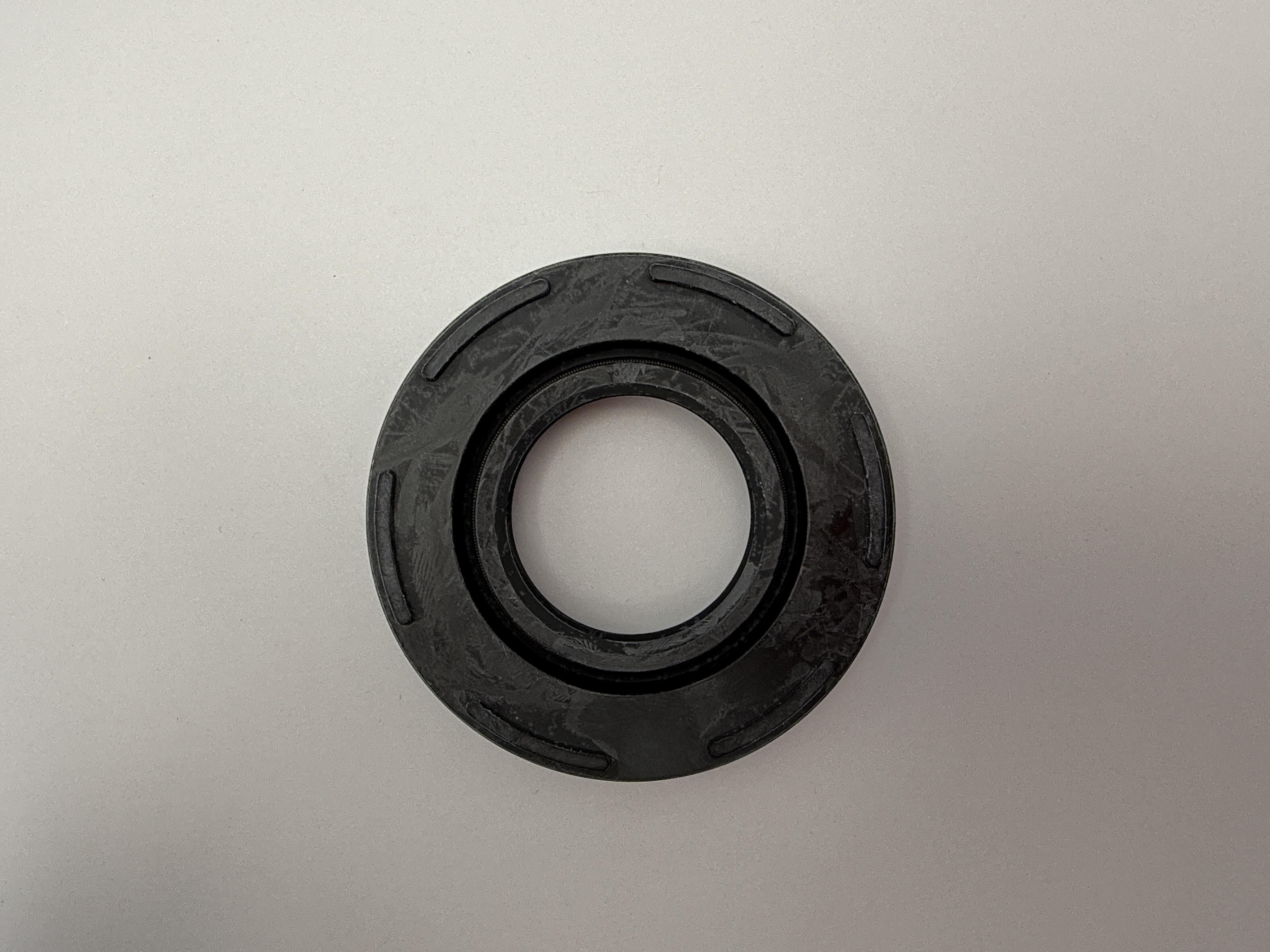 Hendler Oil Seal 65 x 32 x 11/12 With 6 Castles OE Ref: 09283-32001