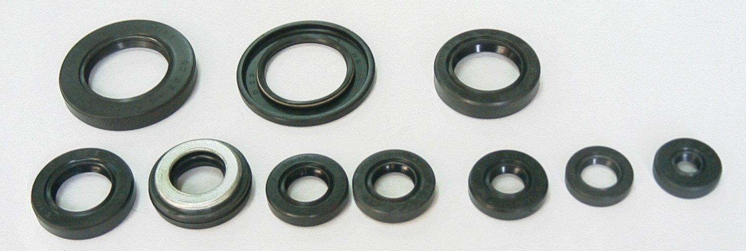TourMax Engine Oil Seal Kit Yamaha XT550 82-83, XT600 84-85, XT600Z 84 (10 Seals)