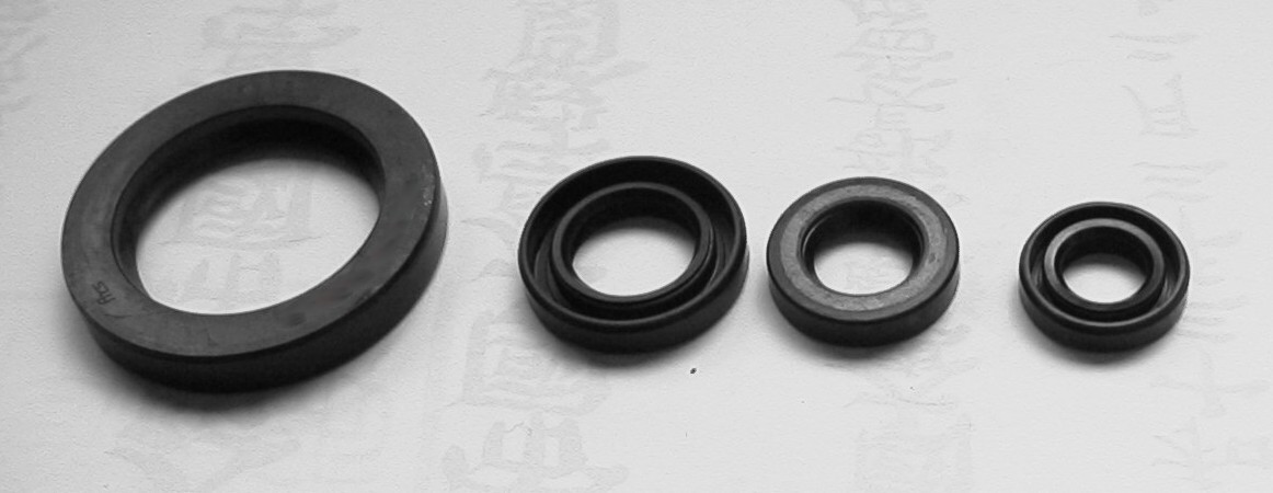 TourMax Engine Oil Seal Kit Yamaha XV535 Vir88, 90-00 (4 Seals)