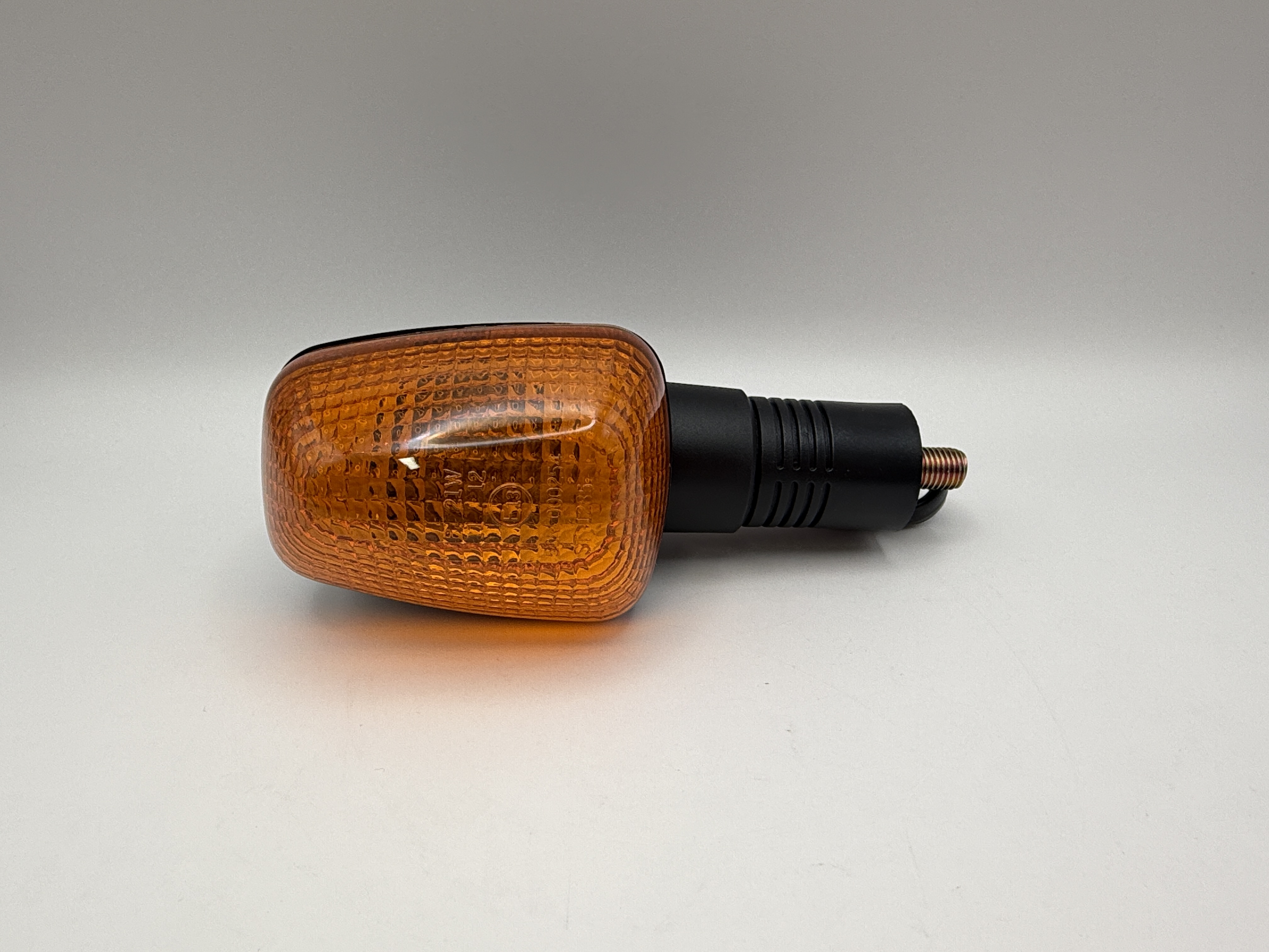 Hendler Indicator Suzuki EN125 Fr Right & R Left (Amber) (Stem Length 52mm & 10mm Thread)