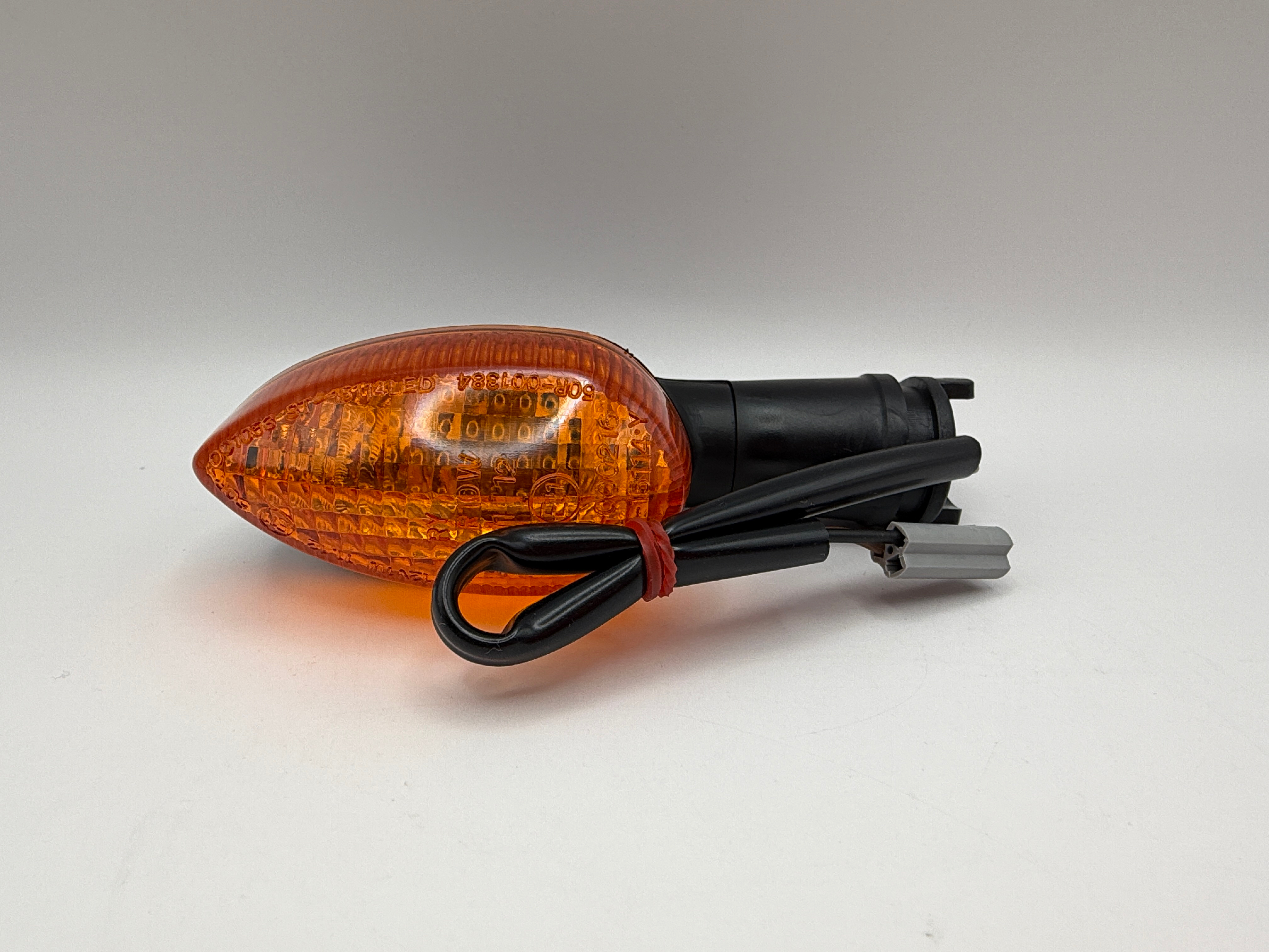 Hendler Indicator Yamaha YZF-R1, YZF-R6, TDM900, FZ6, FZ1 Fazer Front Right (Stem 34mm)