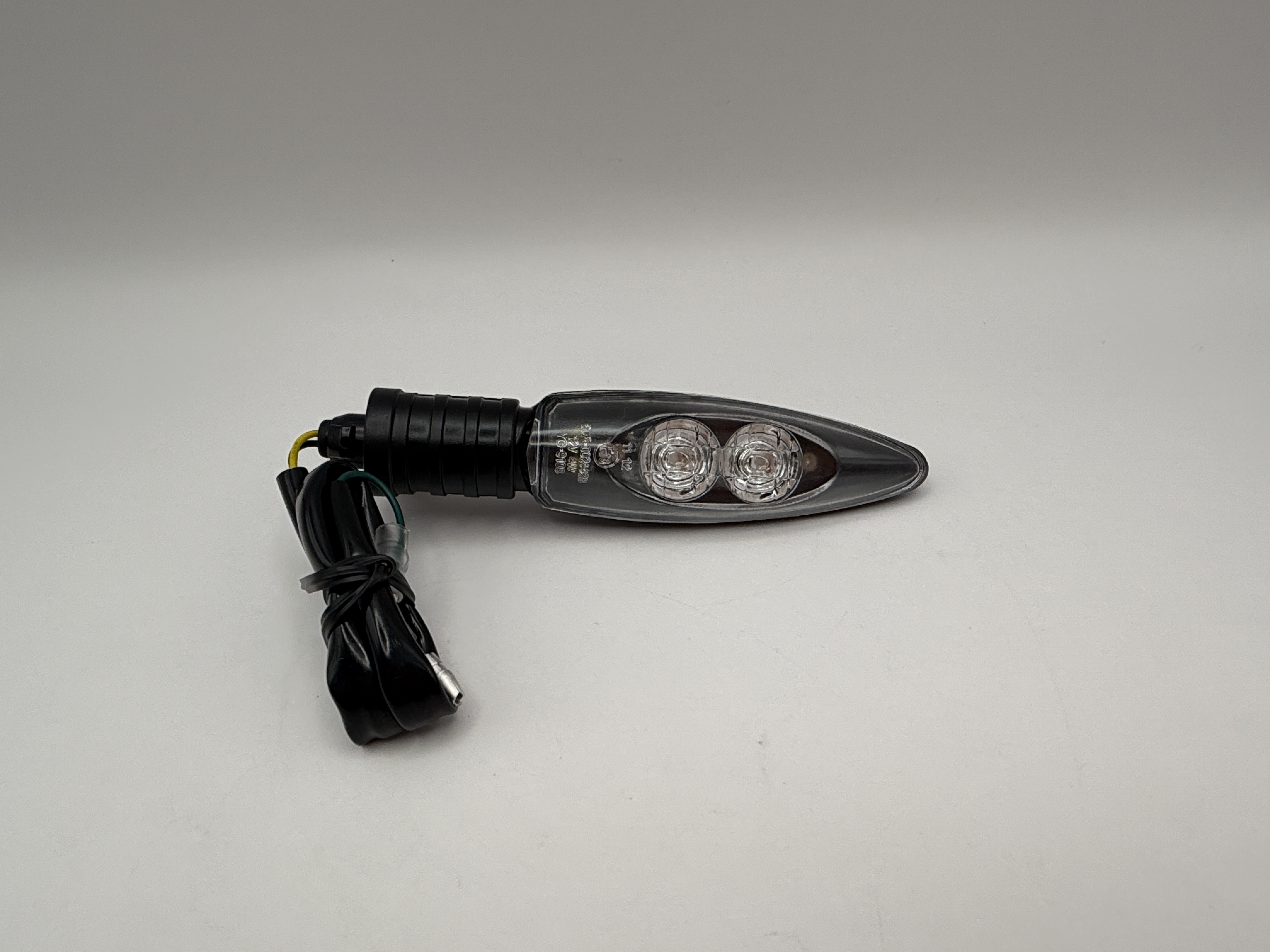 Hendler Indicator LED BMW C600 Sport, F800, F700, F650, R1200GS Models (Clear Lens) Wire Length 25cm Long with male bullet connectors (For Original BMW connector order 525070H) OE Ref. 63138522499