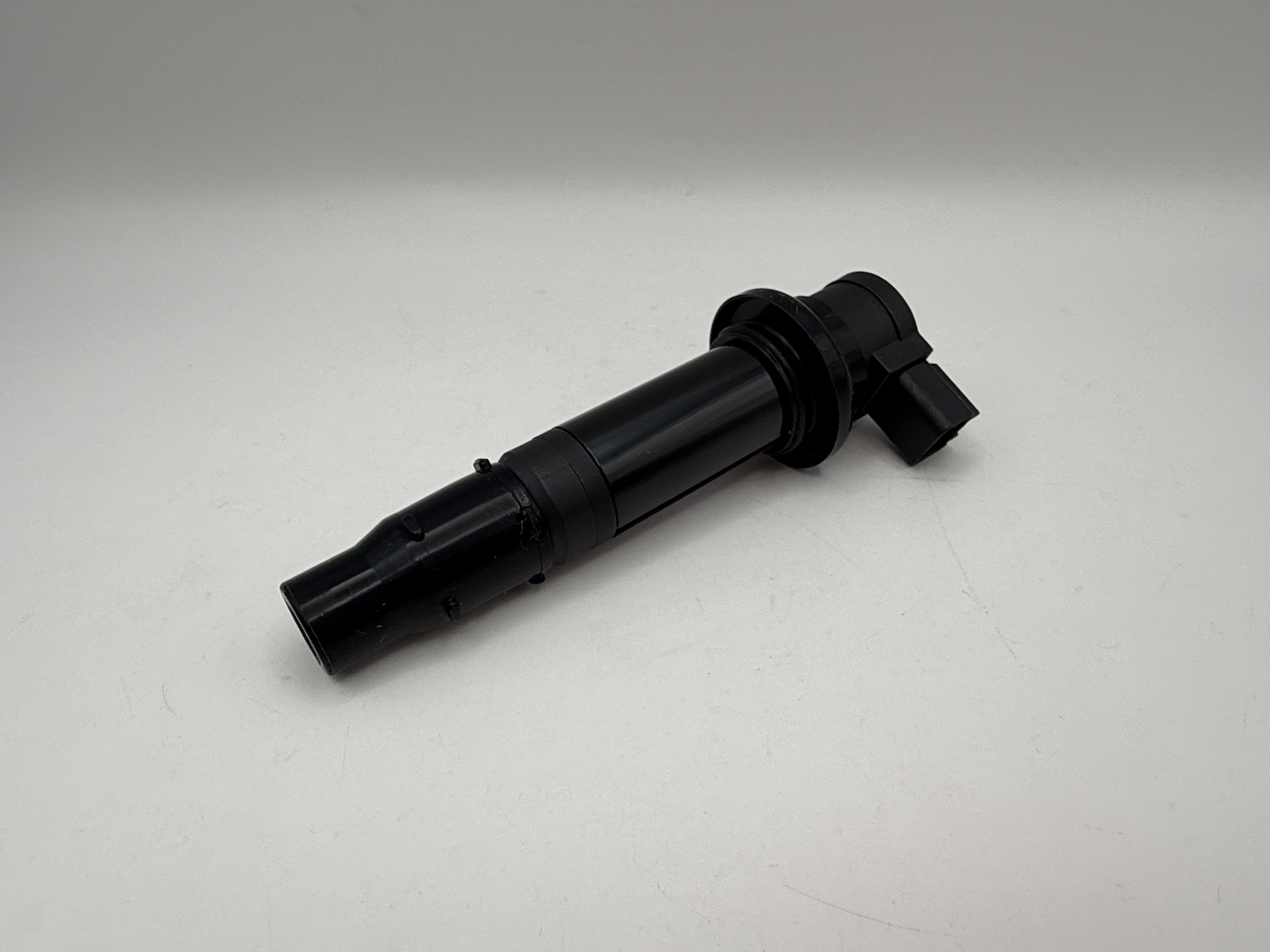 Hendler Ignition Coil Plug Cap Yamaha YZF-R1 2004-2006, YZF-R6 2003-2005, YZF-R6S 2006-2009, FZ1 2006-2015, VMAX 1700 2009-2017 OE Ref: 5VY-82310-00-00