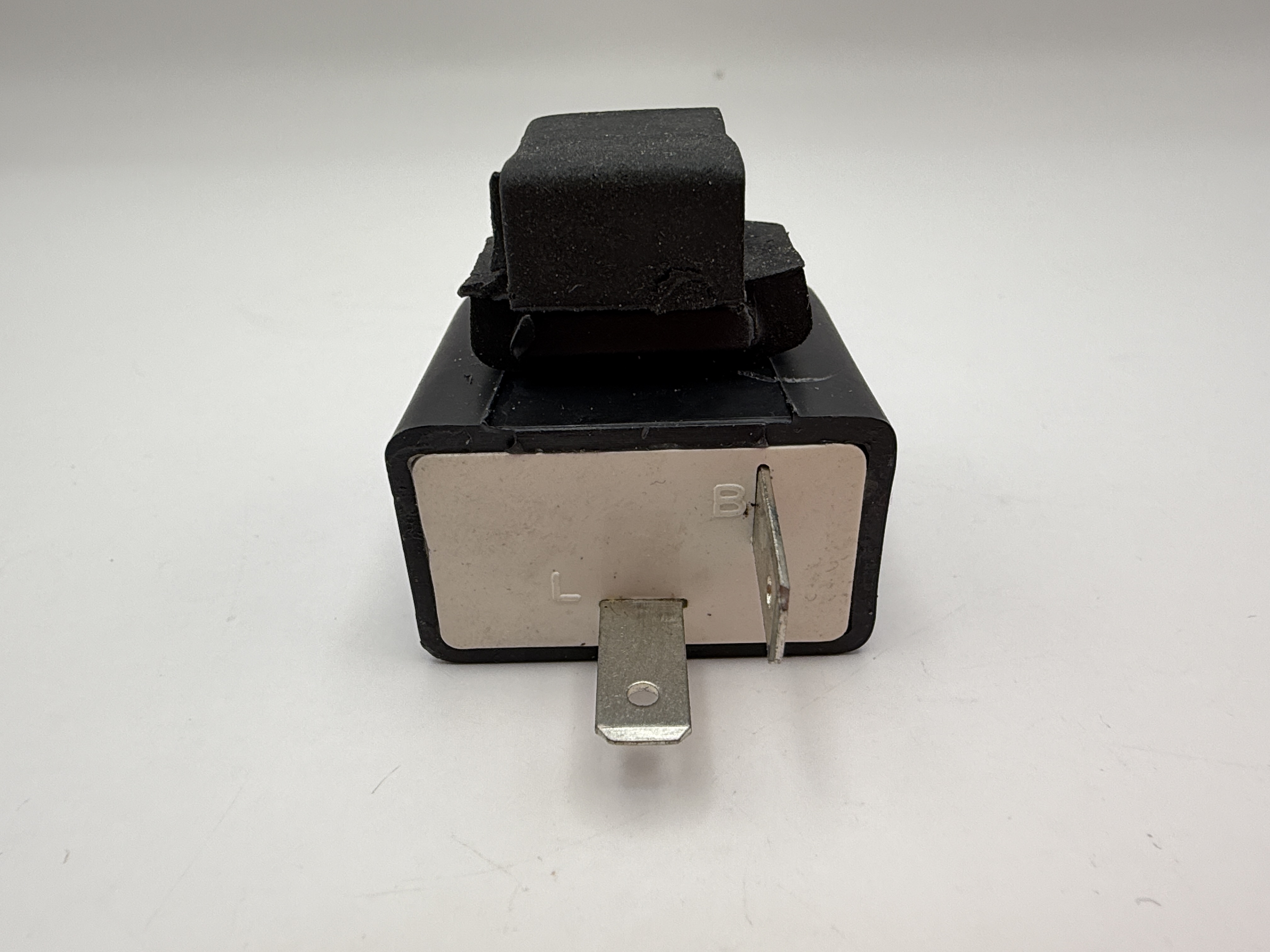 Flasher Relay Rectangle 12v 2 Pin For Use on Bulbs Up To 23w