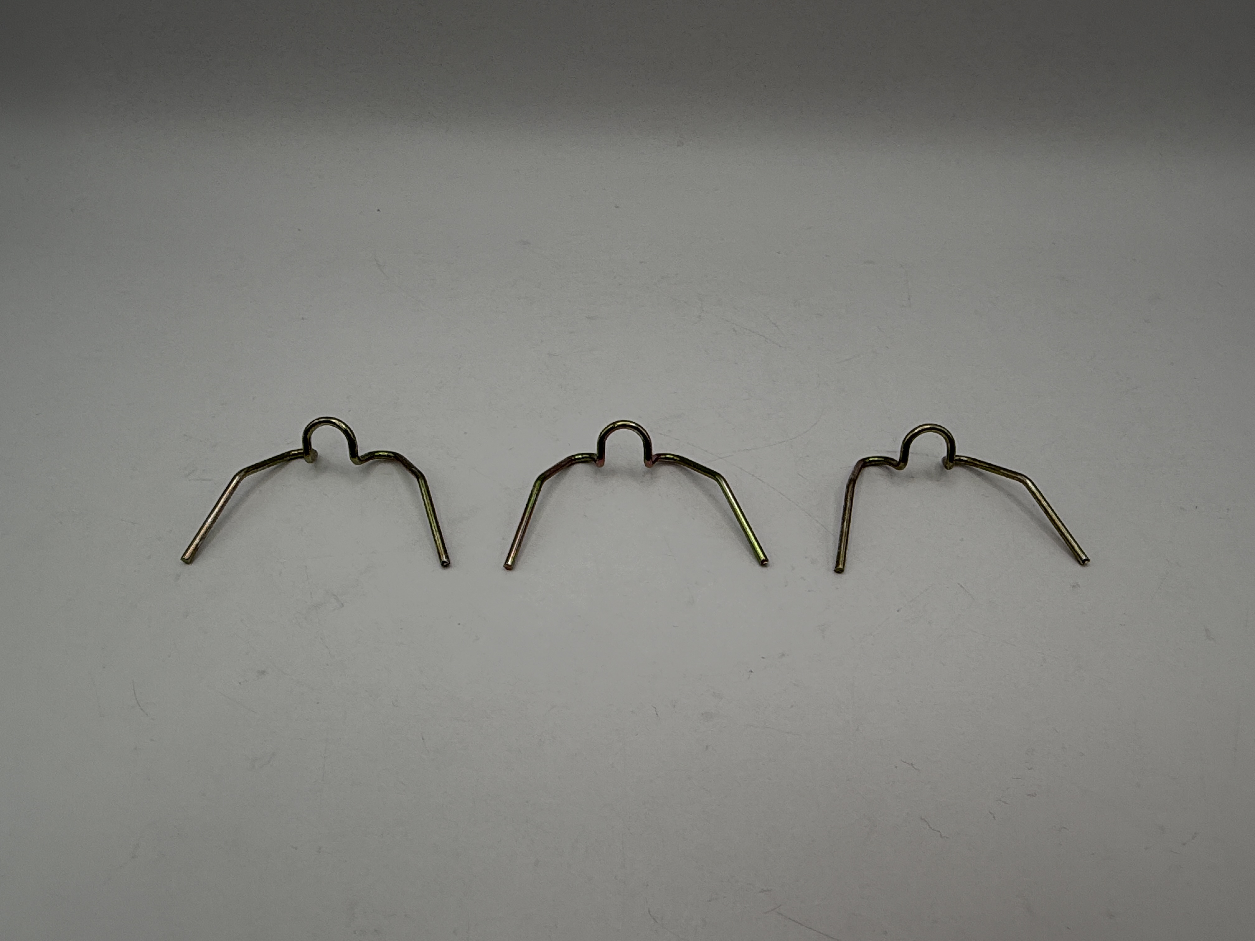 Hendler Headlight 'W' Clips