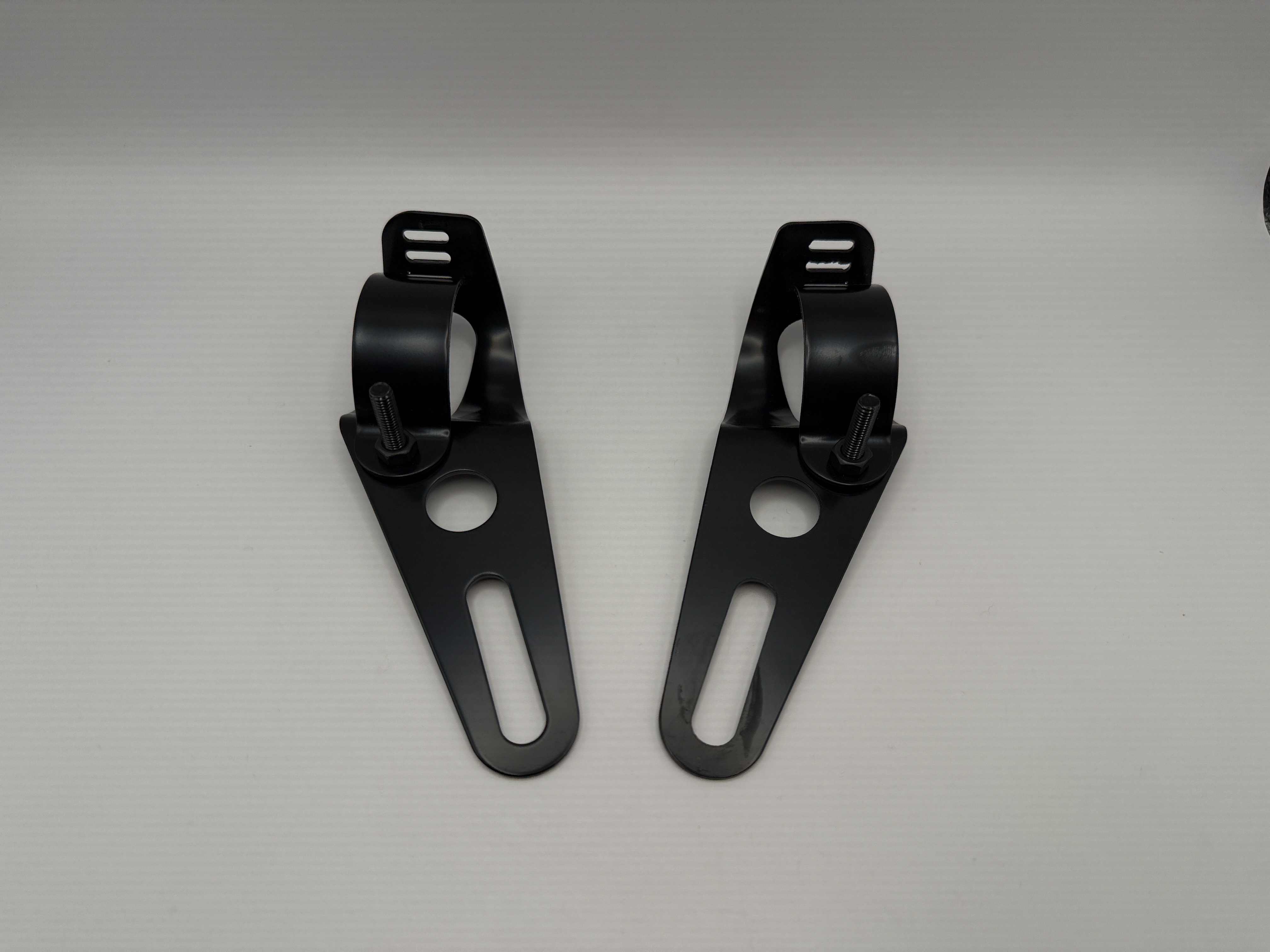 Hendler Headlight Brackets Black To Fit 37mm to 42mm Forks