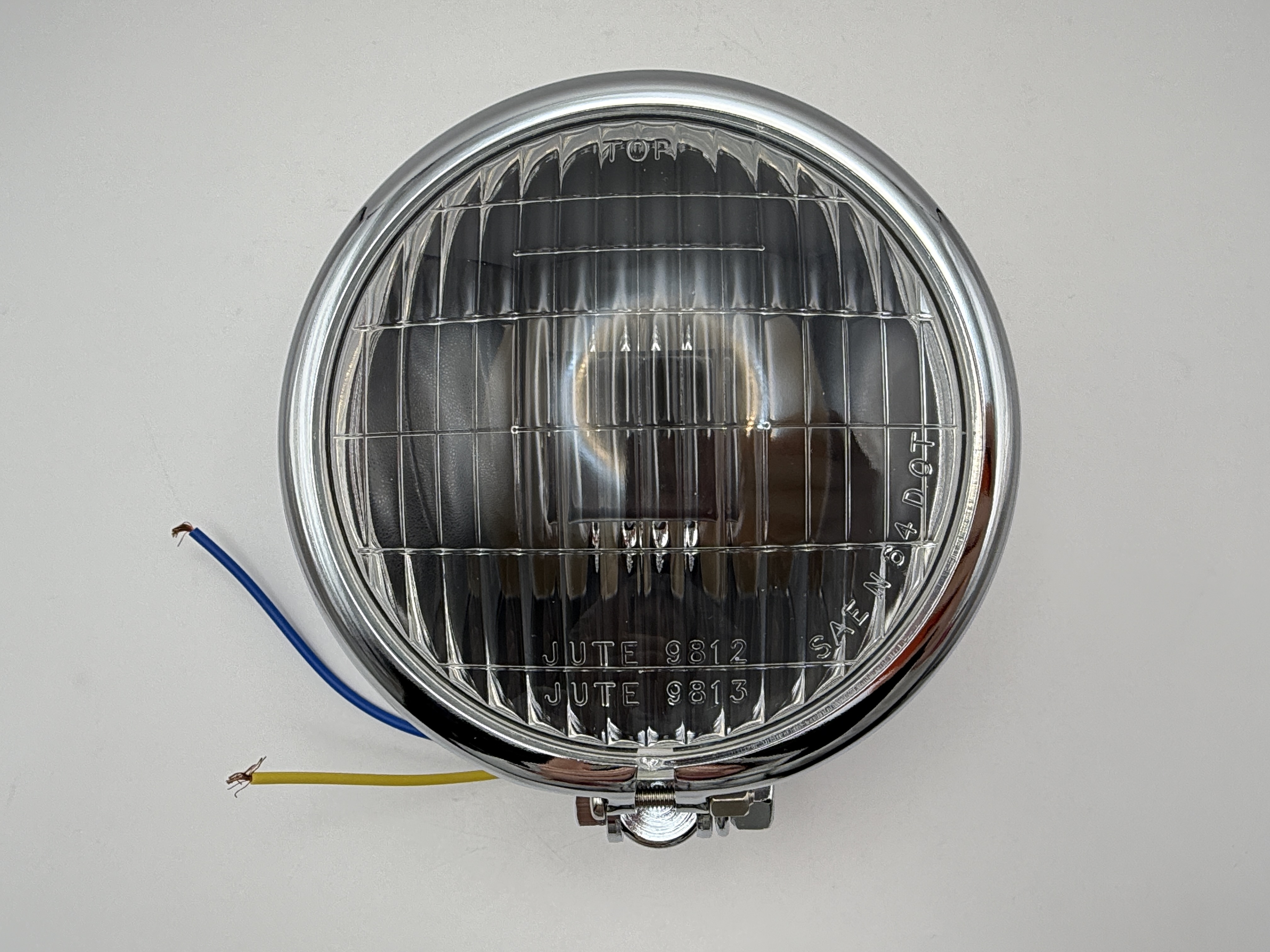 Hendler Headlight Complete Round Chrome 4.5'' Spotlight Bottom Mount