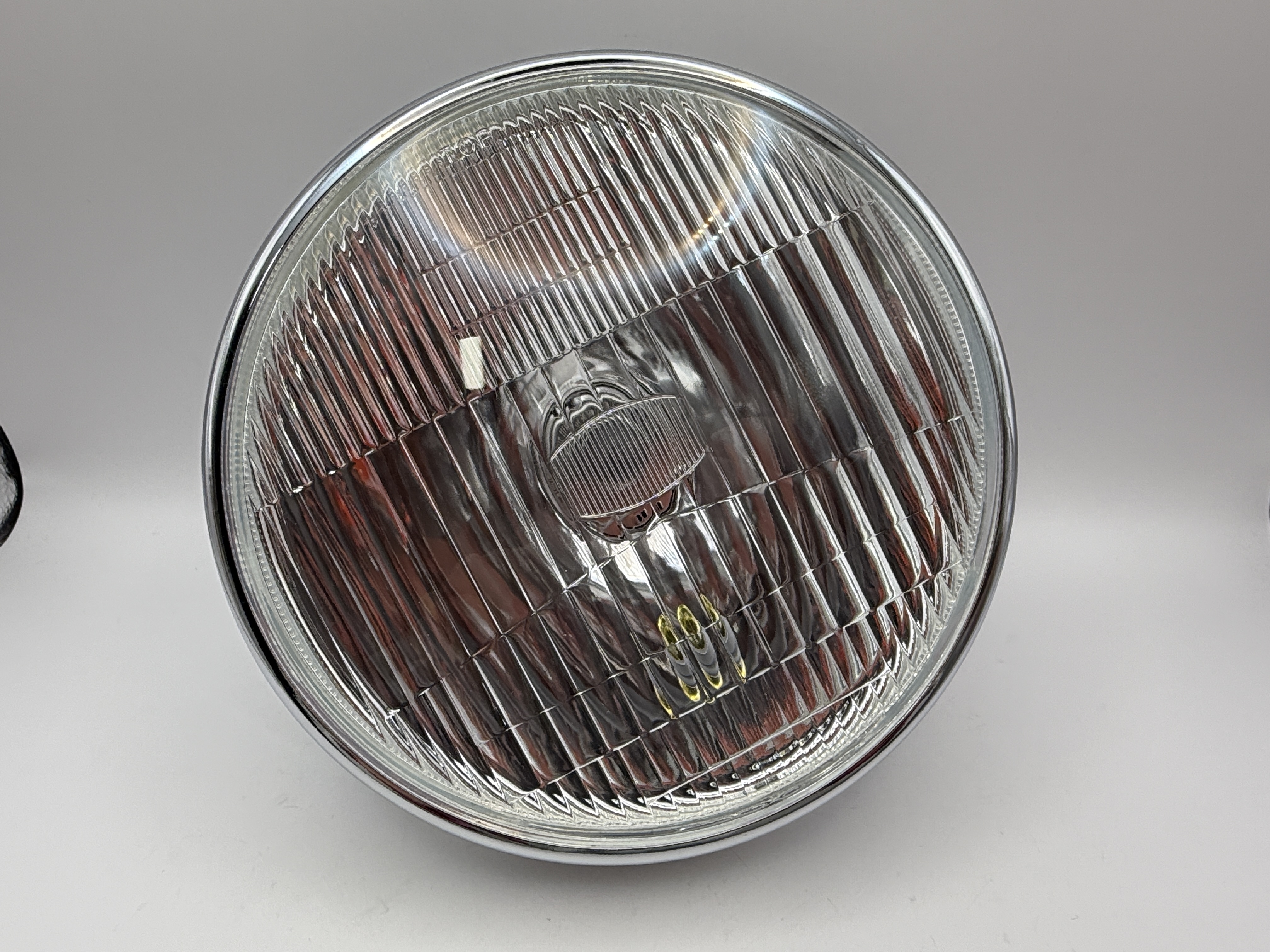 Hendler Headlight Round Chrome Complete Universal 7'' Bowl Back