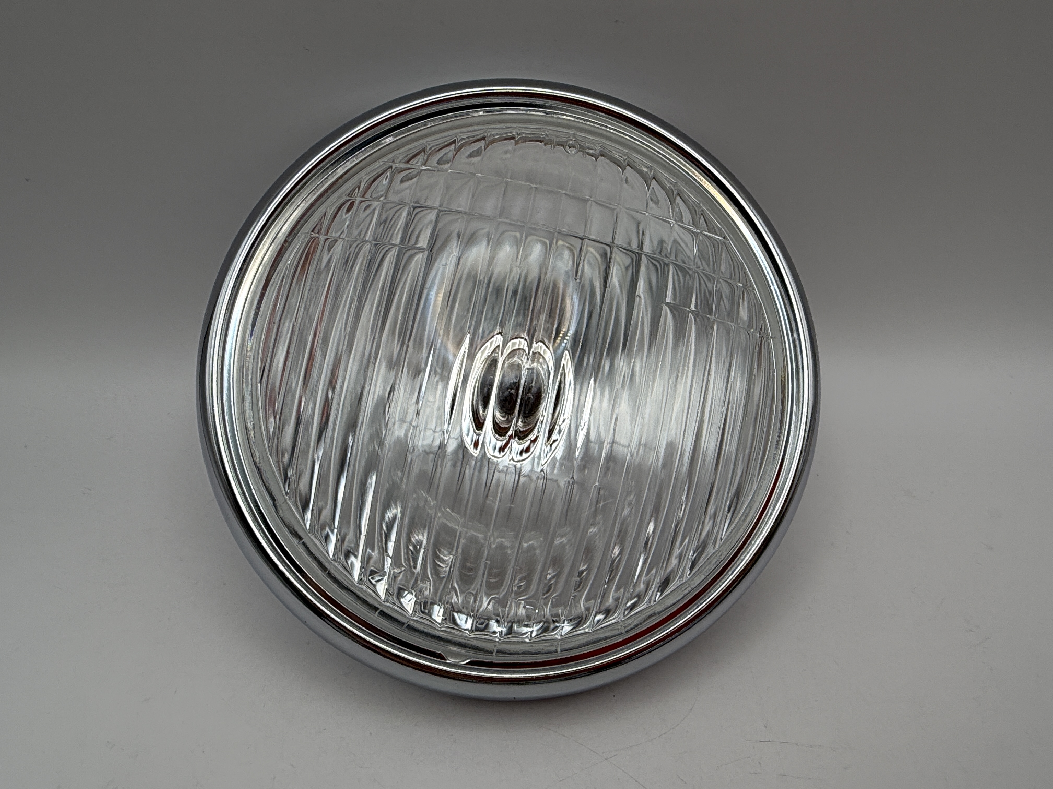 Hendler Headlight Round Chrome Complete Universal 4.5''