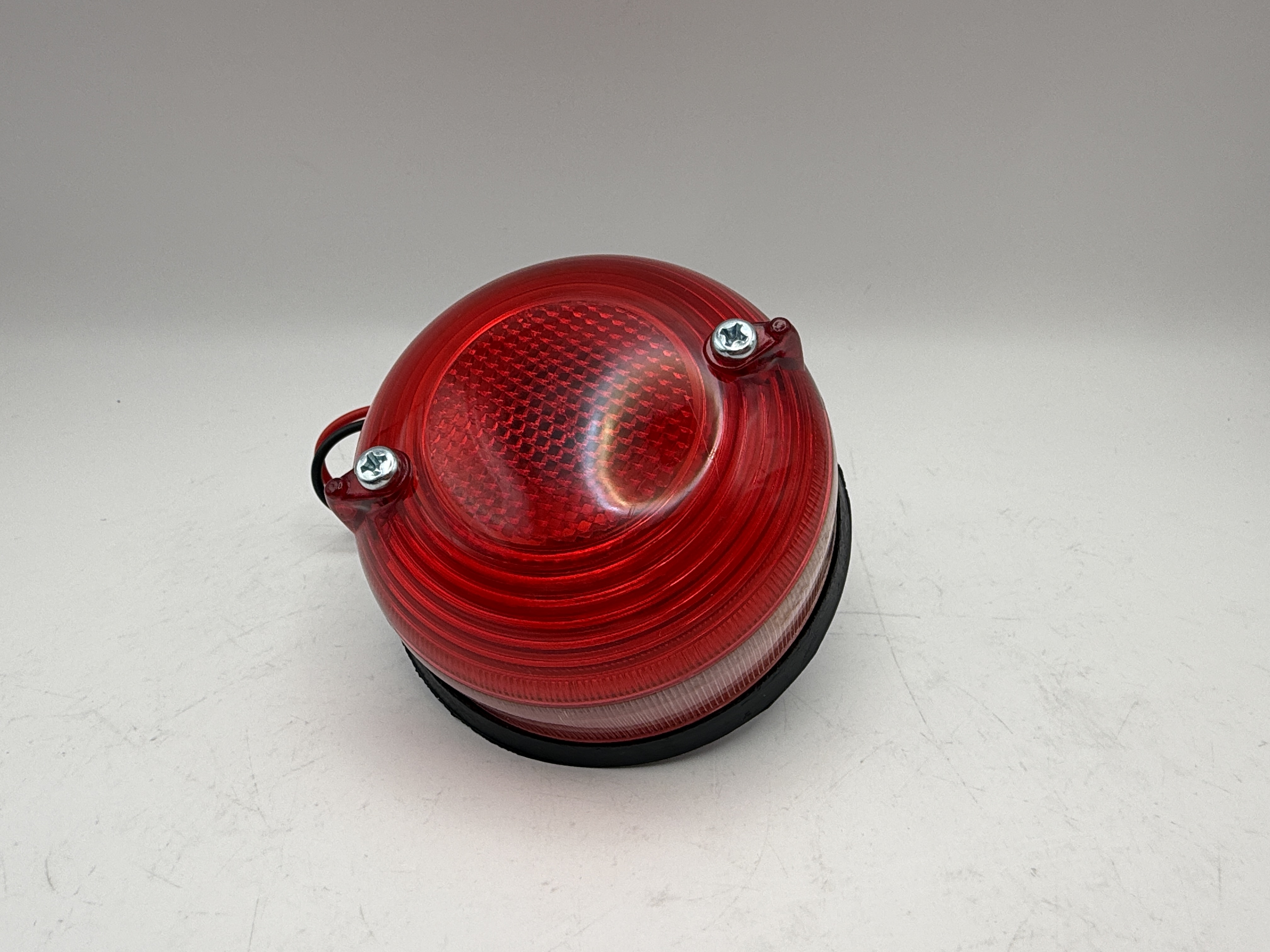 Hendler Complete Taillight Round 3"